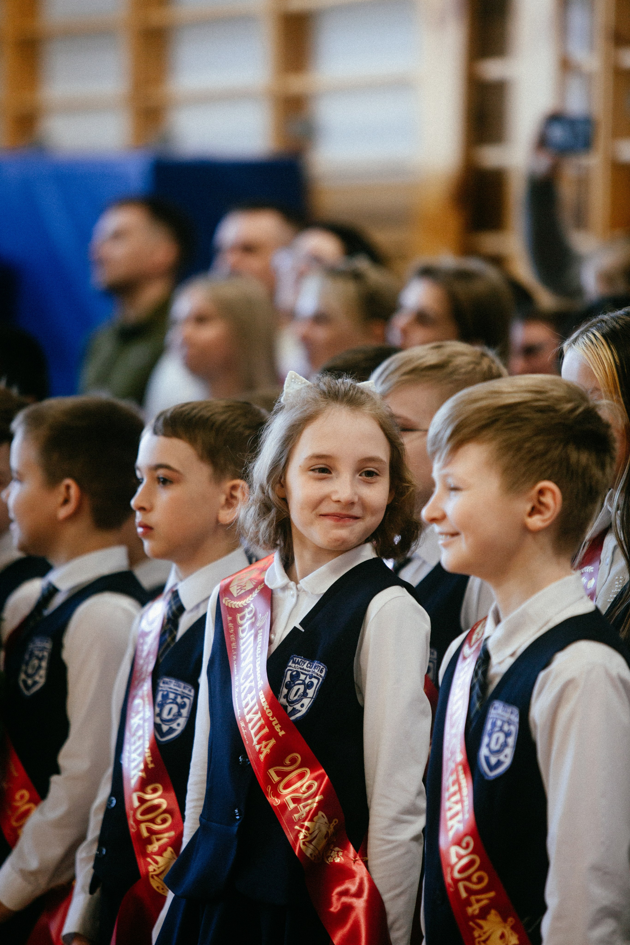 Выпускной в начальной школе. Арт-фотограф Крис Л. в Тобольске: портрет, семейные, свадьбы