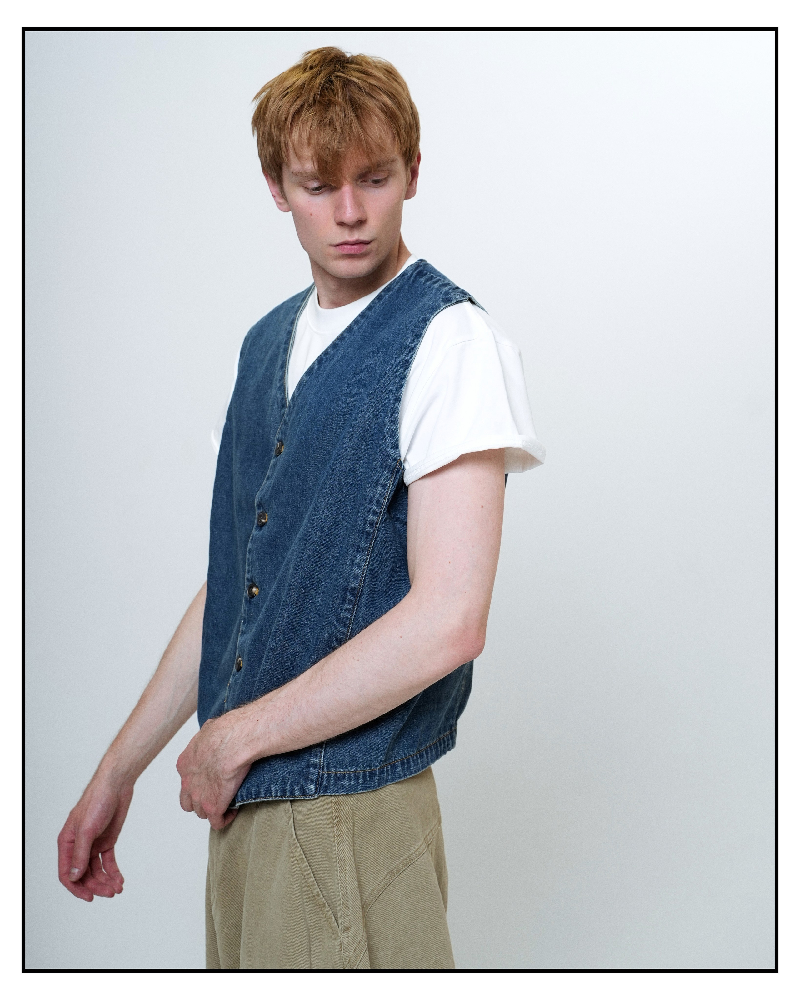 WAYS S'25 summer catalog. ANNA — PHOTOGRAPHER