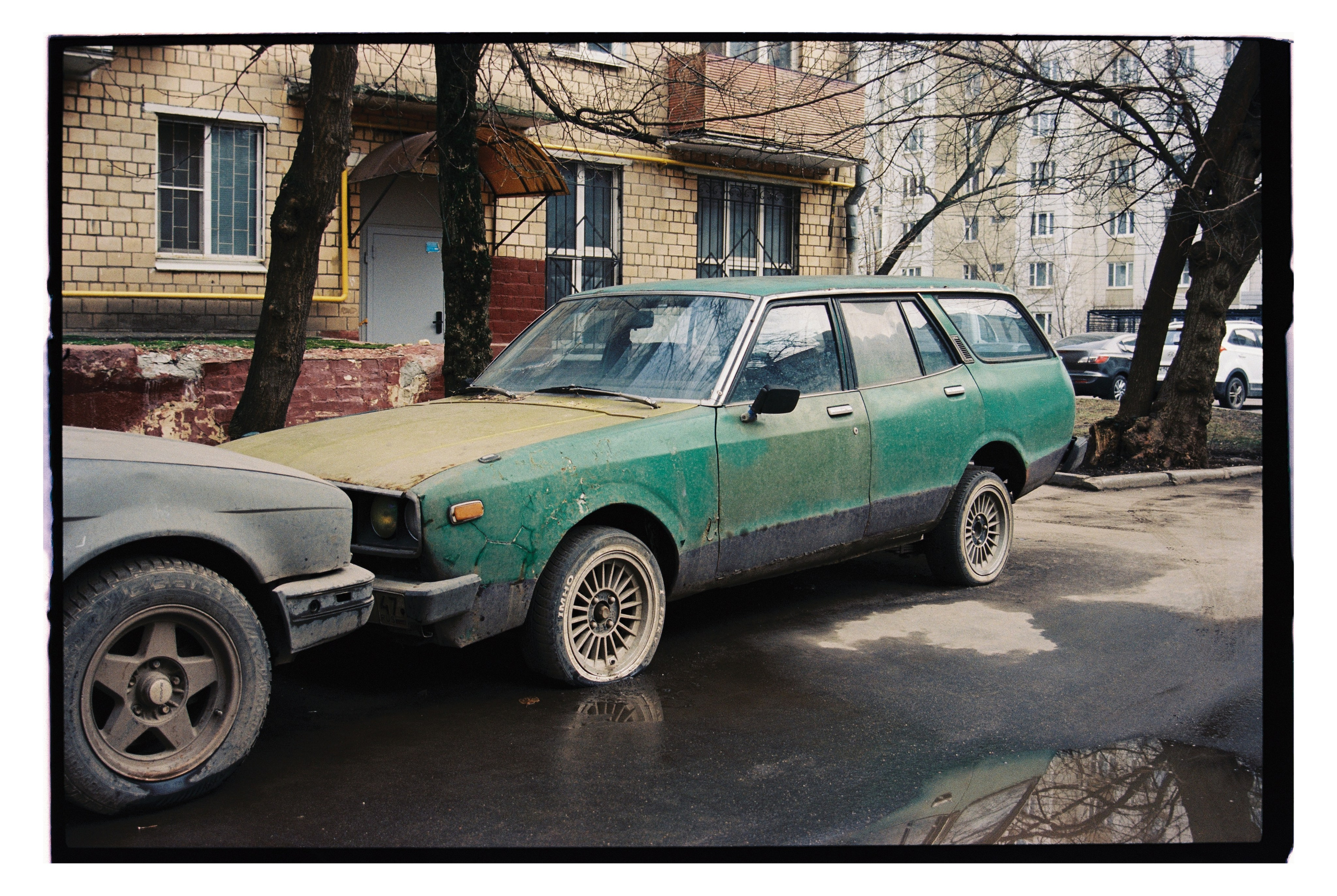 CARS. ANNA — PHOTOGRAPHER