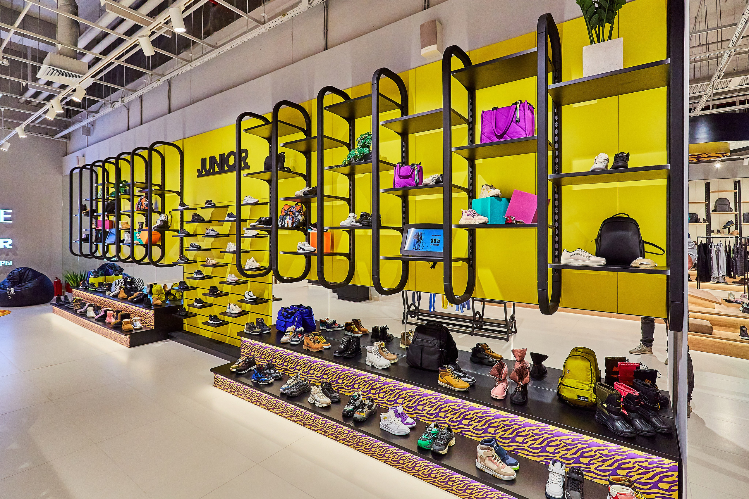 Съемка торгового магазина. Фотограф Руслан Потапов в Краснодаре