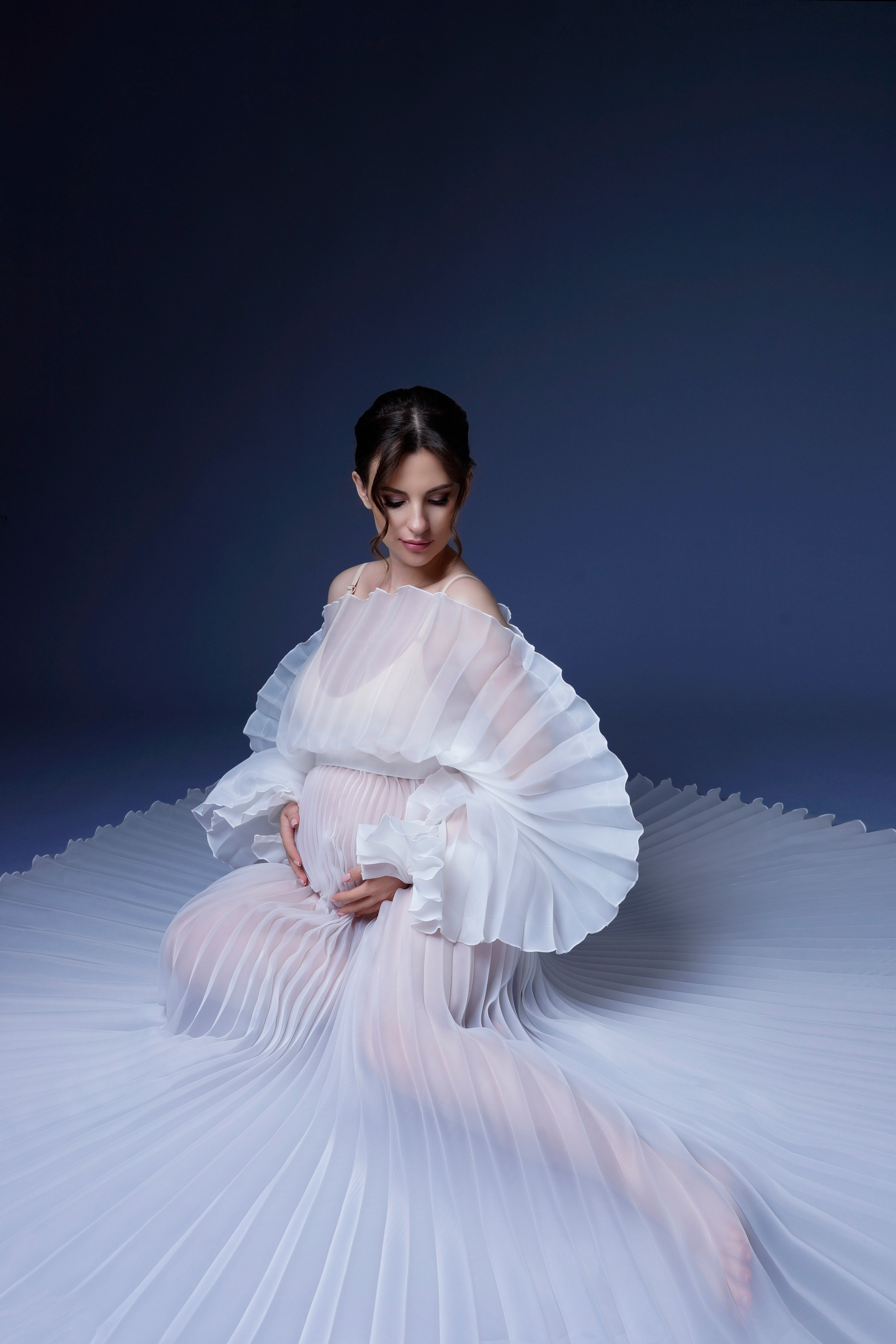 Съёмка беременности в моей фотостудии «НЕБО». Женский фотограф в Химках Алёна Ленёва