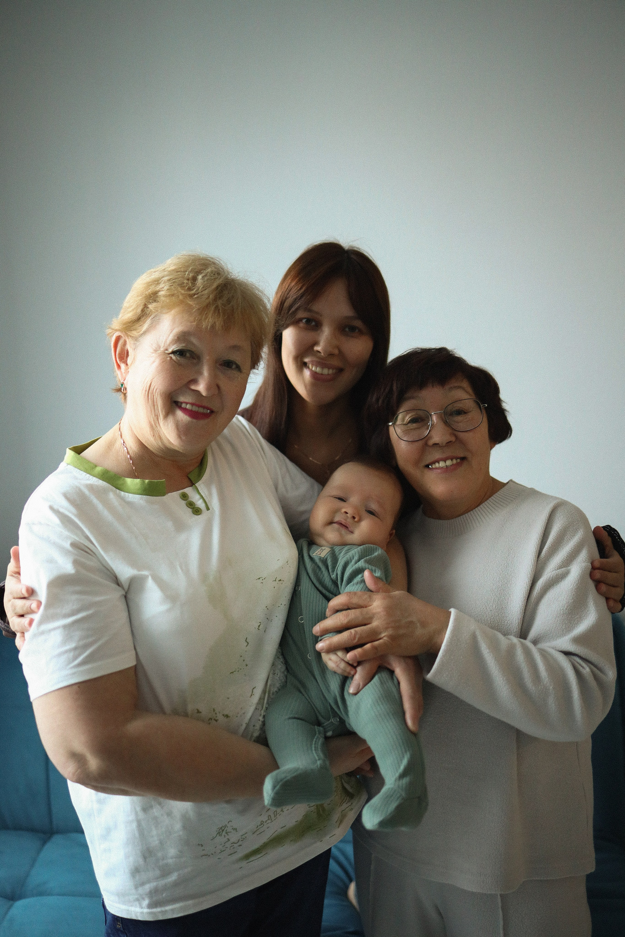 Три поколения. Семейный фотограф в Тюмени | Алёна Снопкова