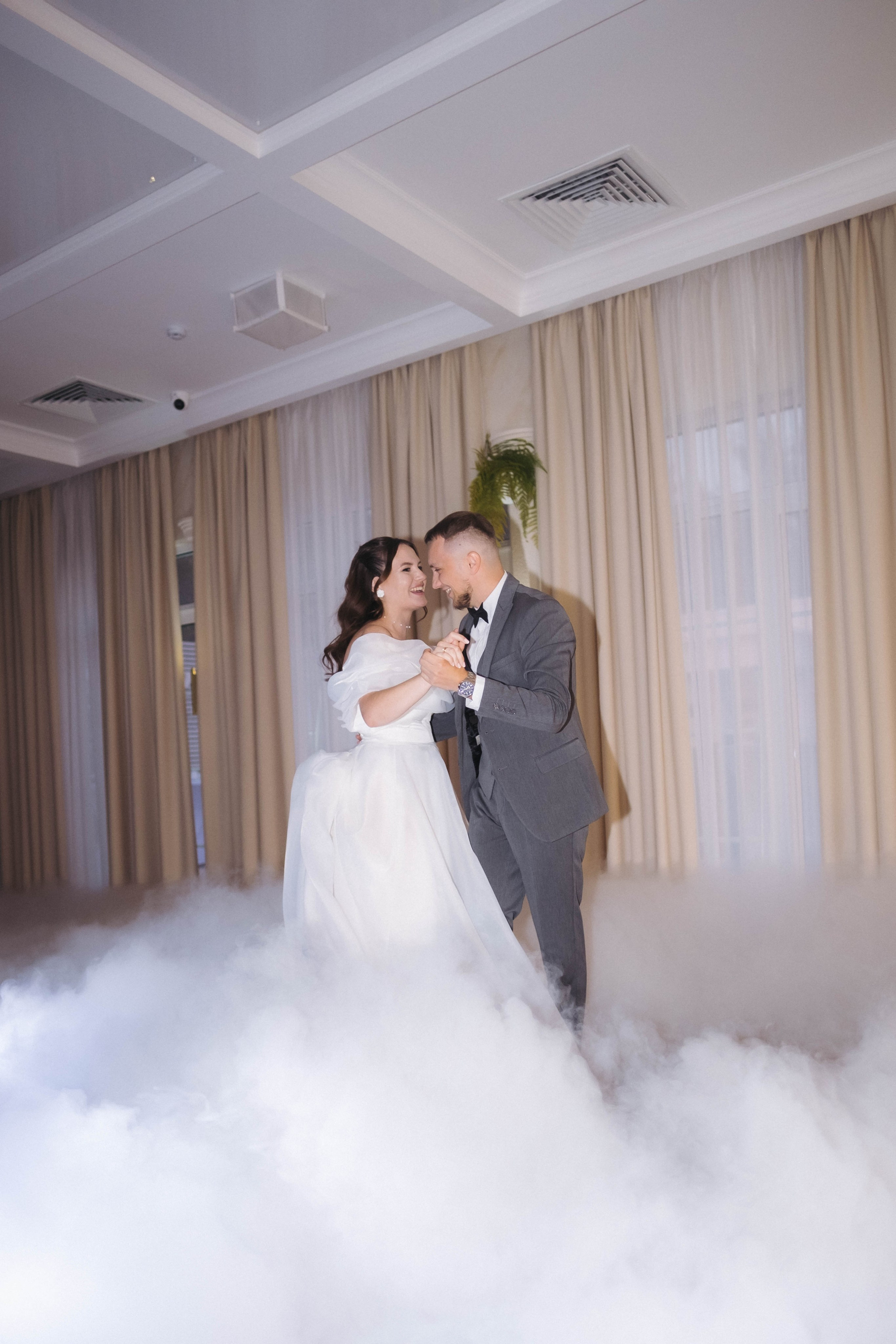 Юлия и Эдуарт ЗАГС. Свадебный и семейный фотограф г. Волгоград Биленко Ангелина