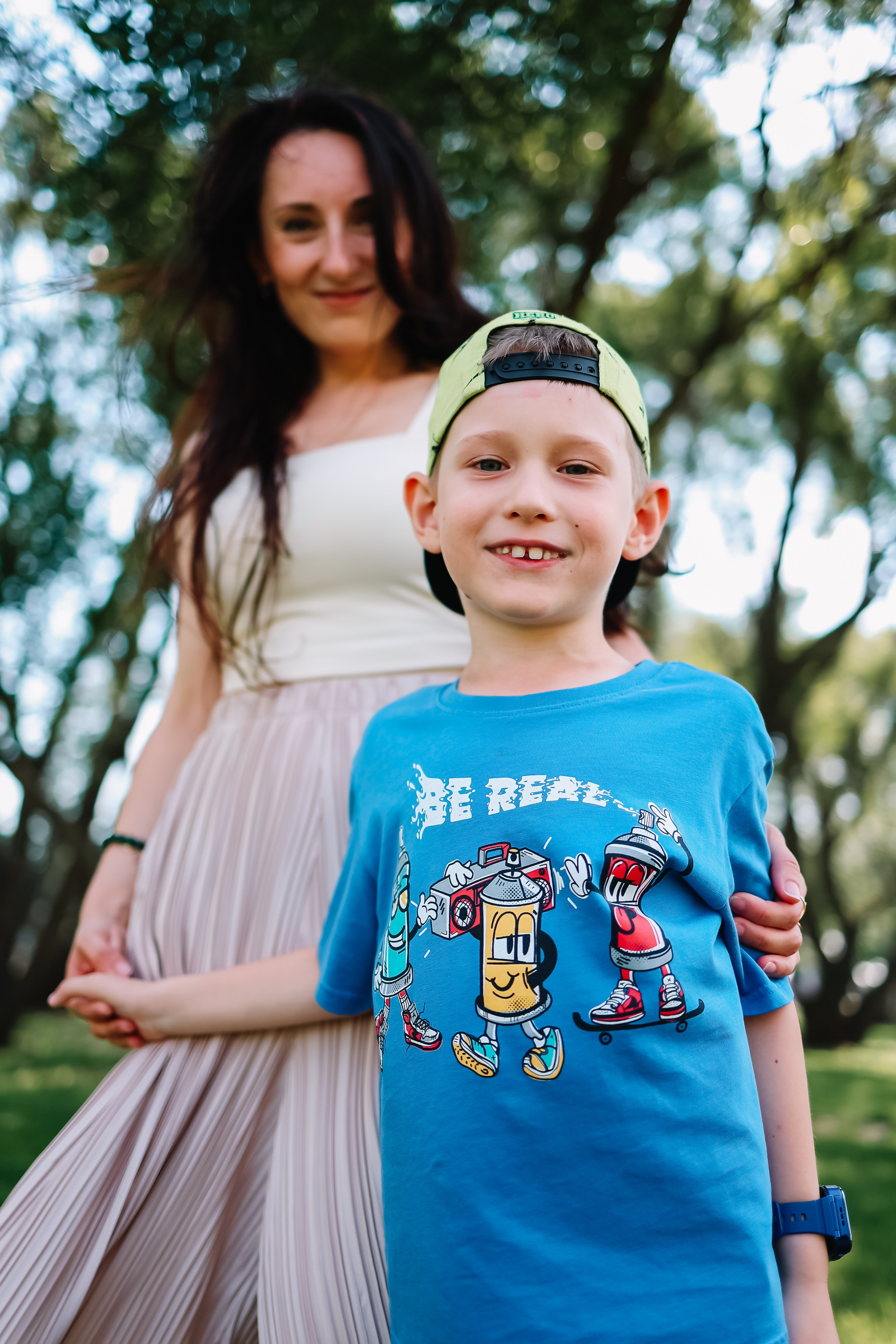 алёна малахова фотограф новосибирск семейный детский домашняя фотосессия в новосибирске день рождения репортажная съёмка фотосессия с лошадьми на конюшне деревня алтай  на природе фотосессия в детском саду мама и сын