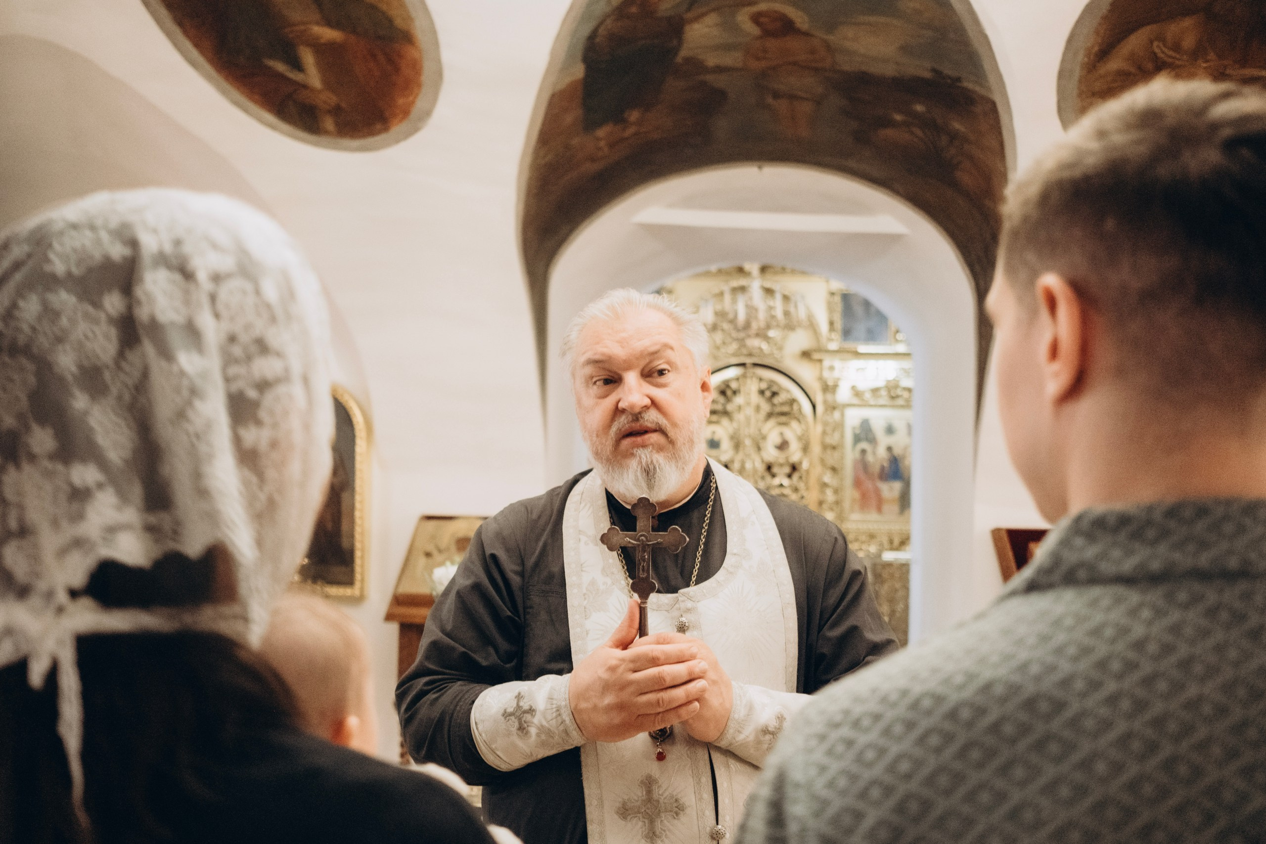 Крещение Теоны. Главная