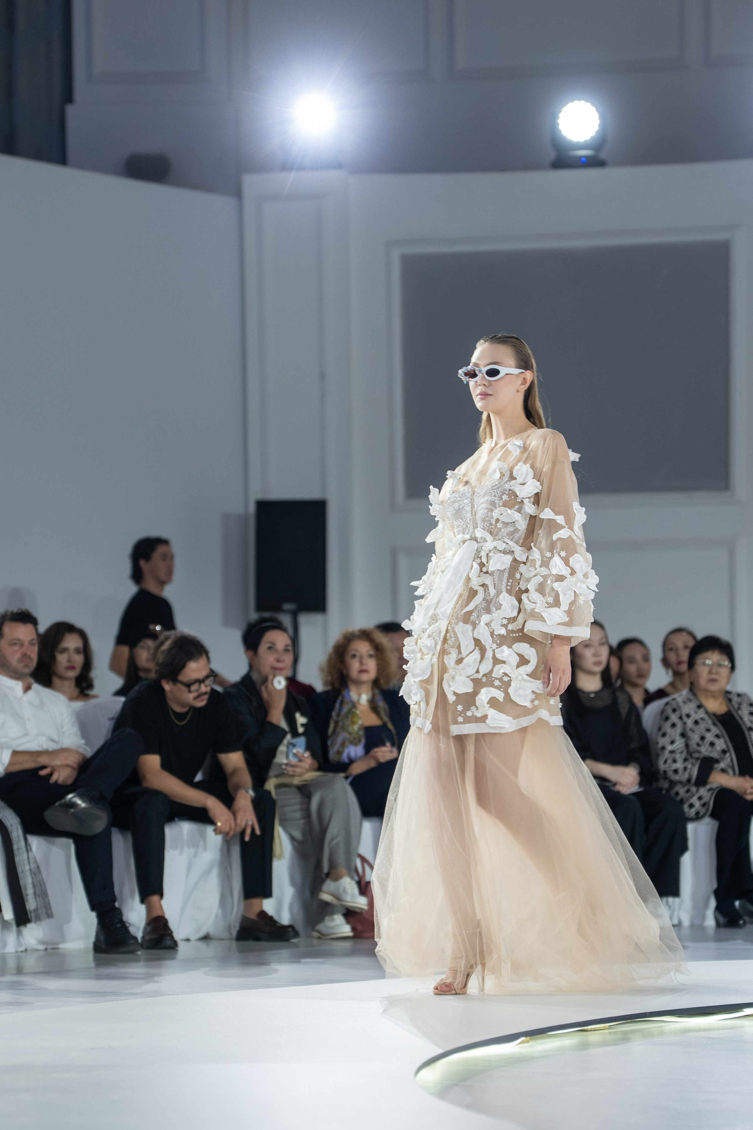 Brand TinAtin Magalashvilu. Сайт Алматинского НЮ АРТ, будуар и фэшн фотографа Дениса Карпенко