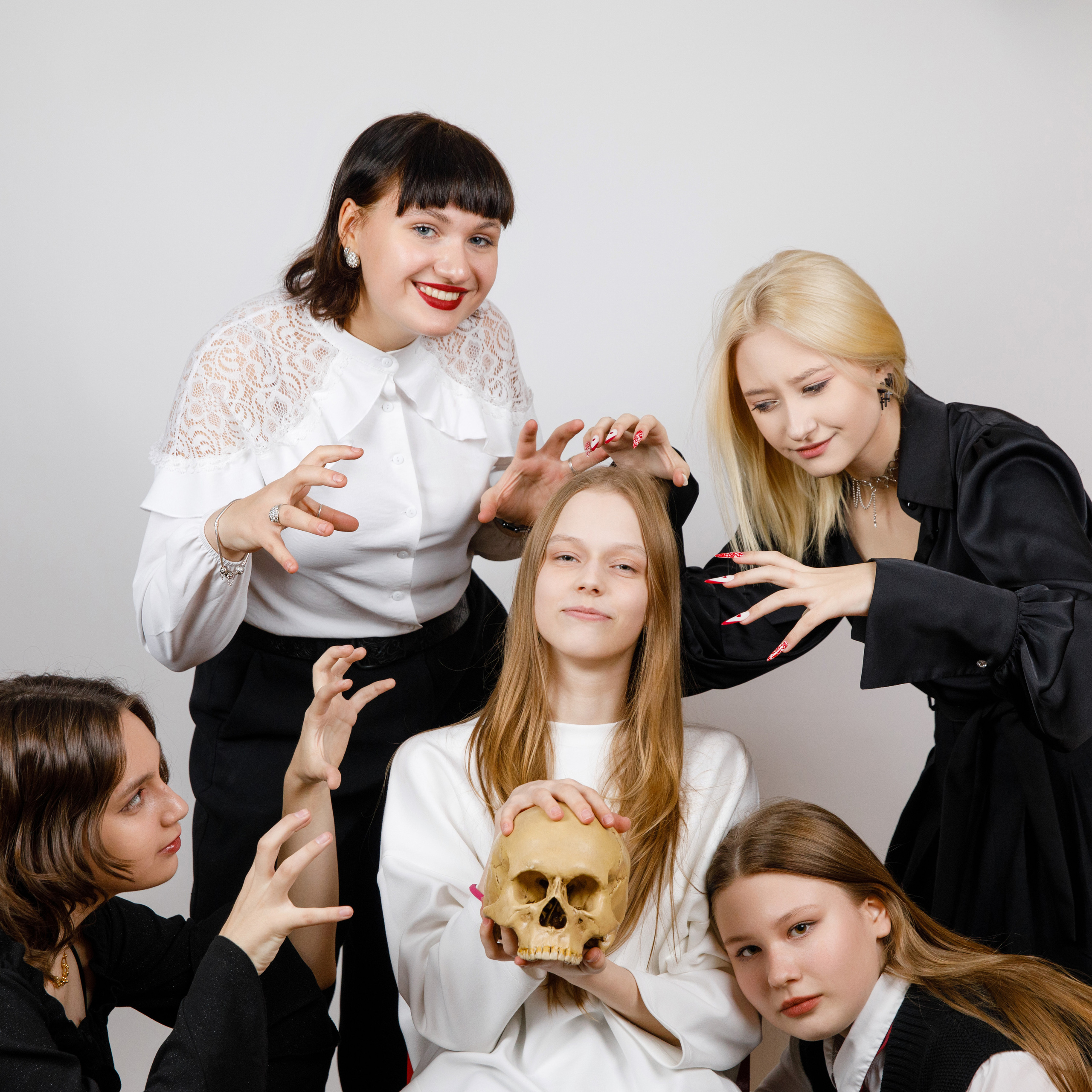 9 н школа 1288. Выпускные альбомы в Москве FOTOVMESTE