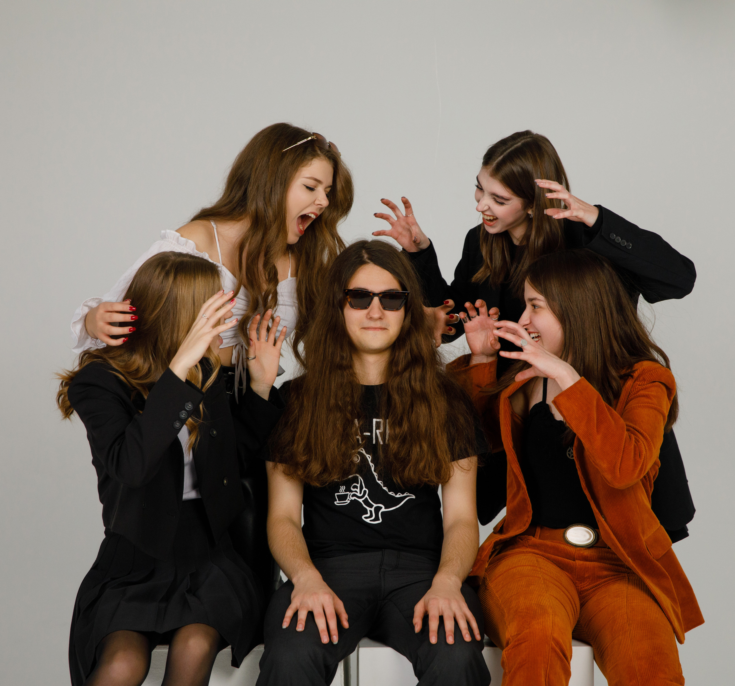 11 Г М ШКОЛА 1601. Выпускные альбомы в Москве FOTOVMESTE