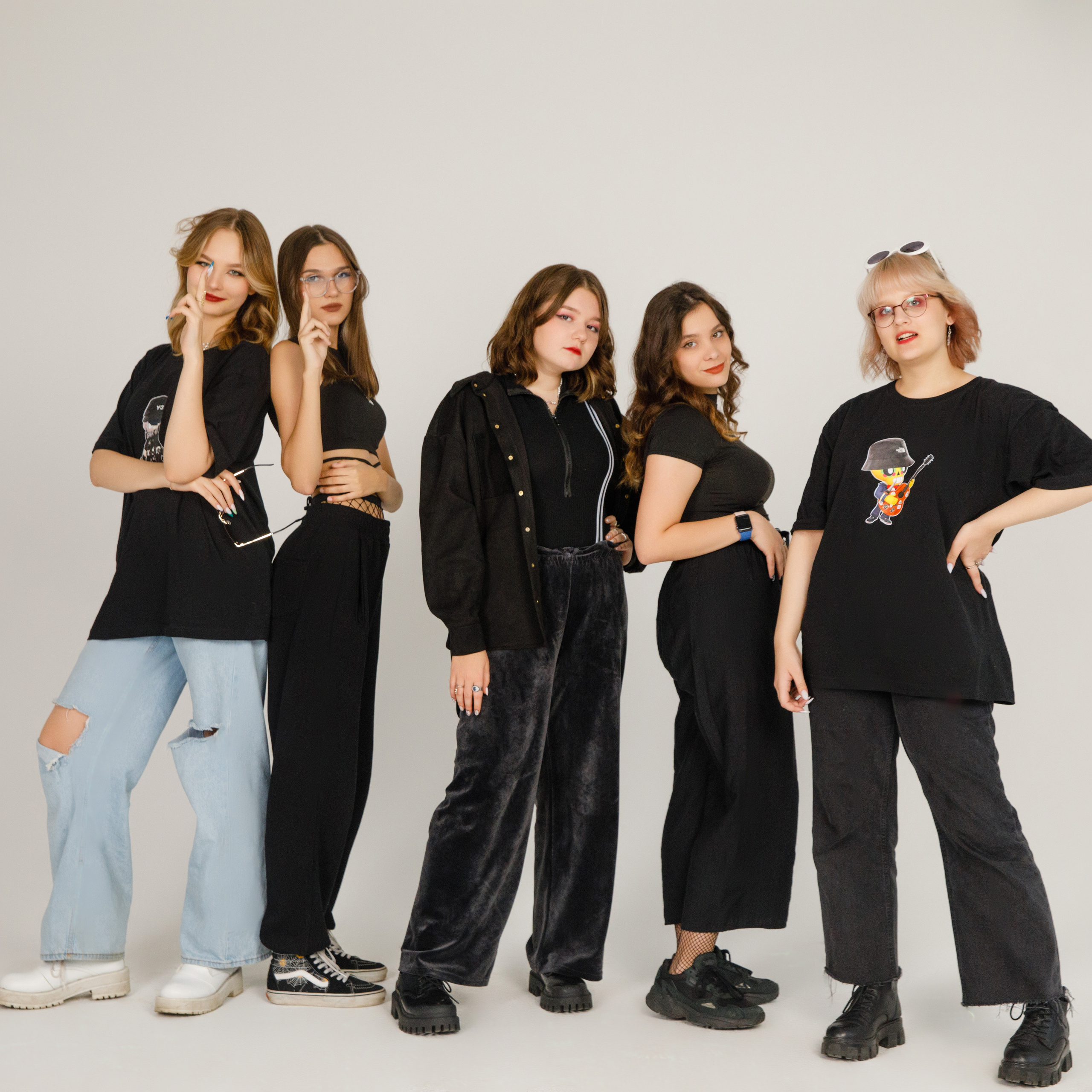 11 Г М ШКОЛА 1601. Выпускные альбомы в Москве FOTOVMESTE