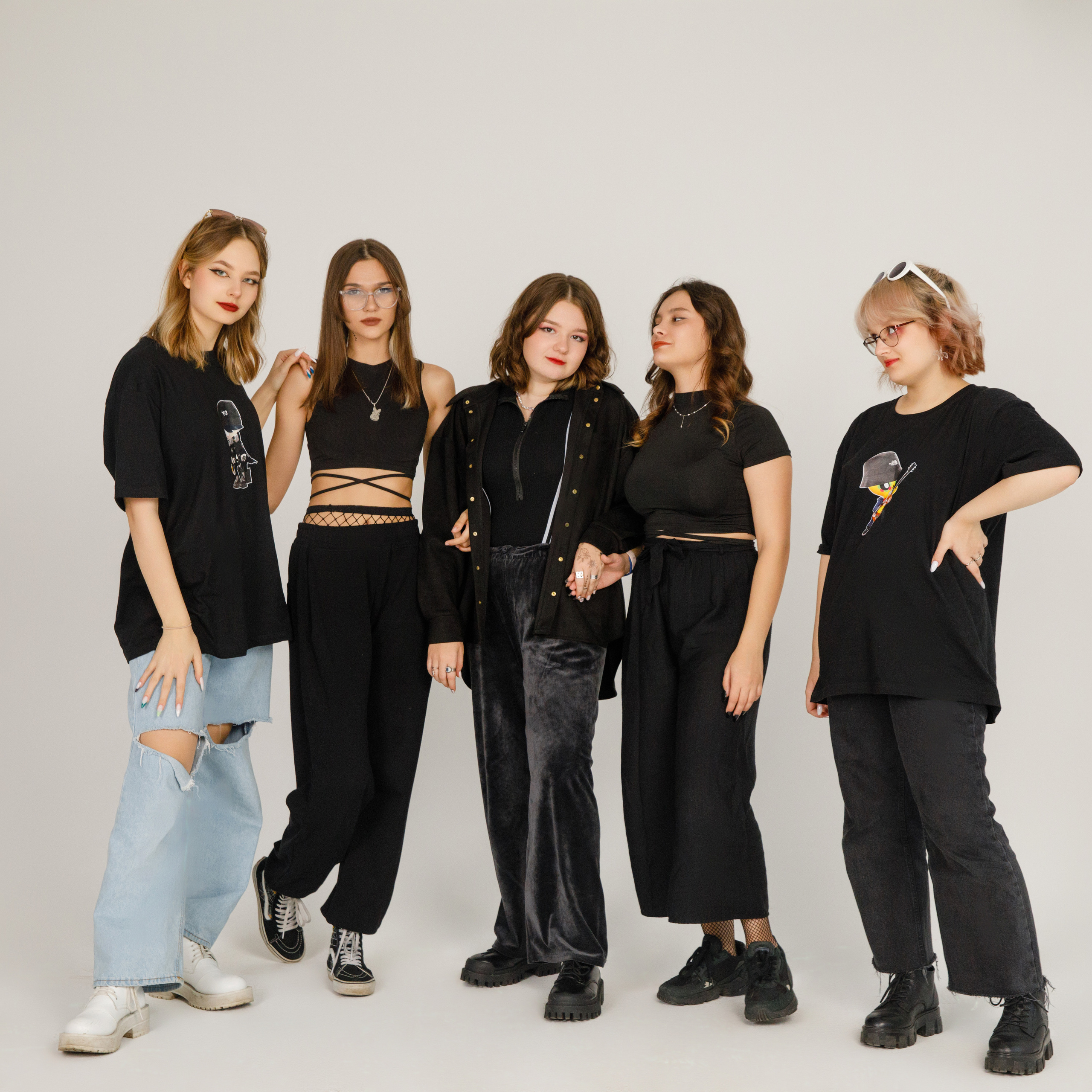 11 Г М ШКОЛА 1601. Выпускные альбомы в Москве FOTOVMESTE