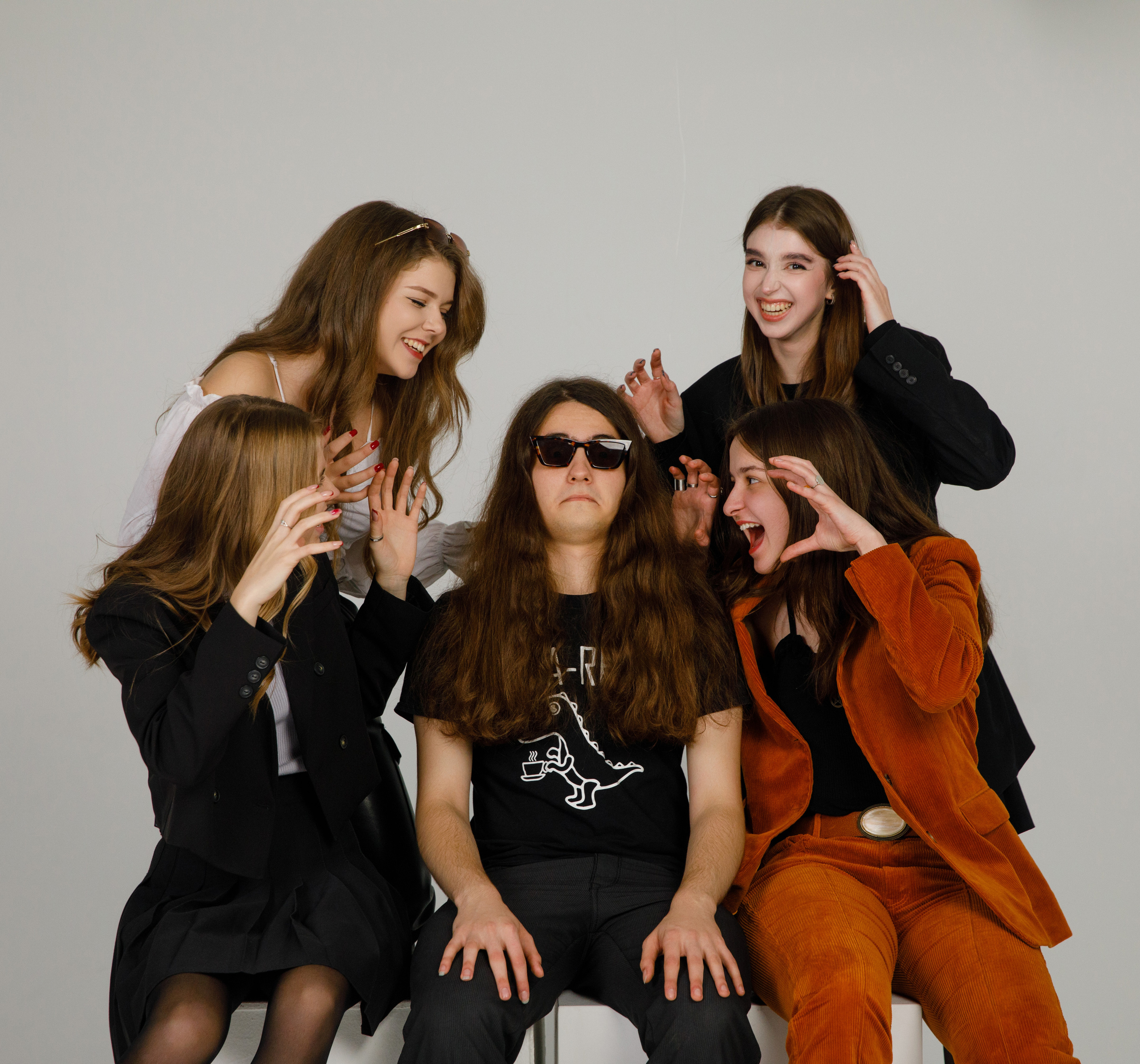 11 Г М ШКОЛА 1601. Выпускные альбомы в Москве FOTOVMESTE