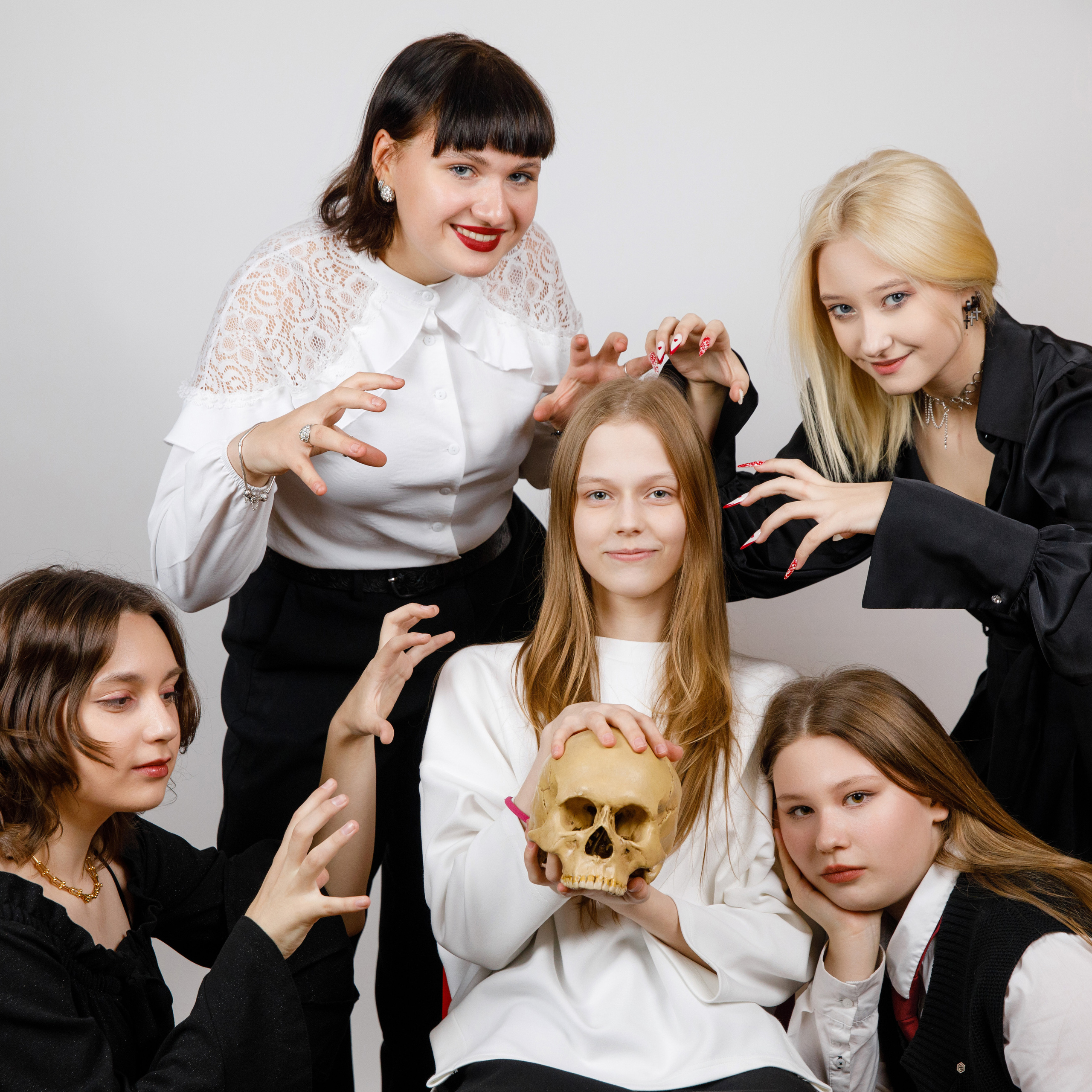 9 н школа 1288. Выпускные альбомы в Москве FOTOVMESTE