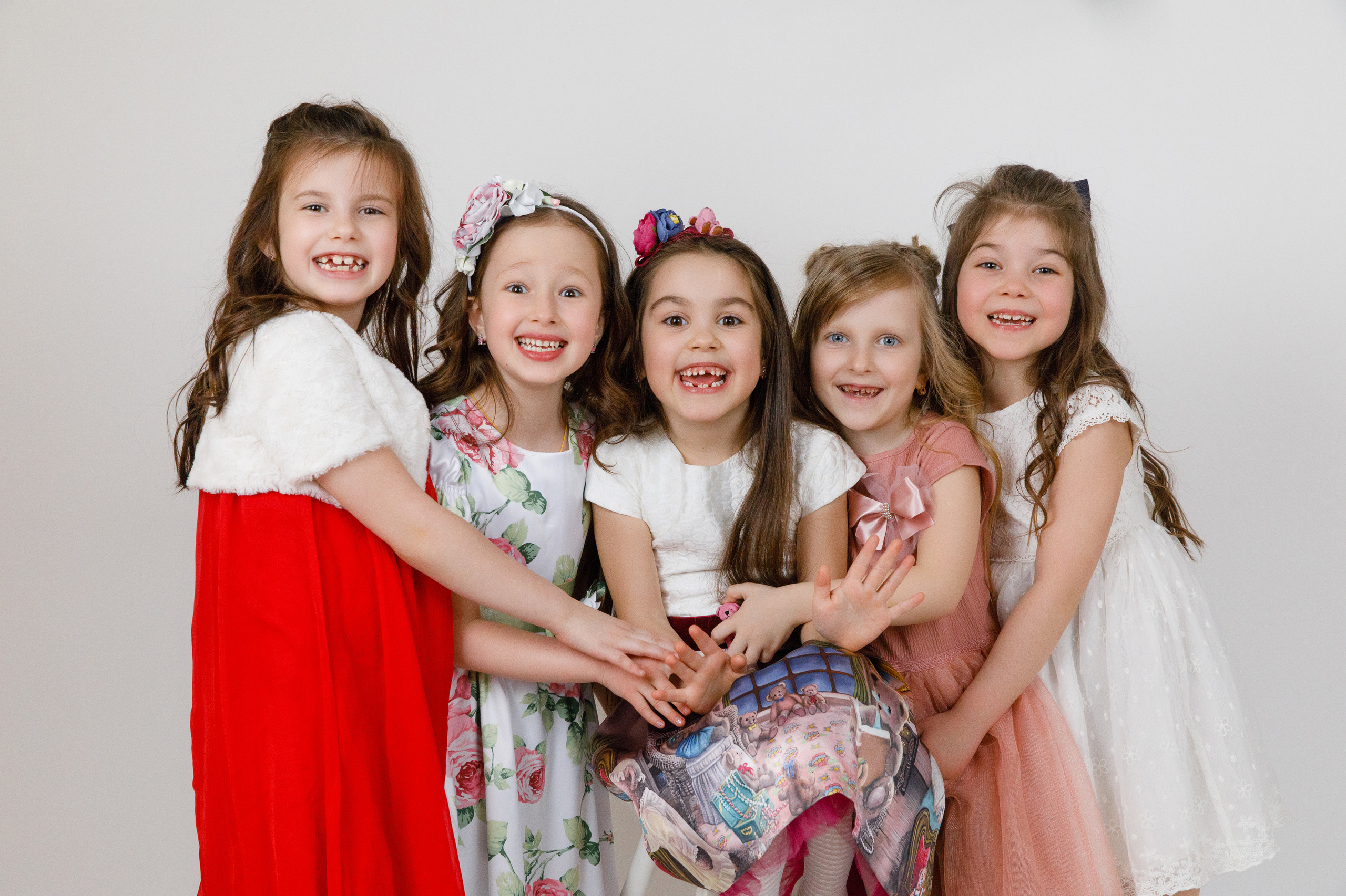 ГРУППОВЫЕ ФОТОГРАФИИ. Выпускные альбомы в Москве FOTOVMESTE