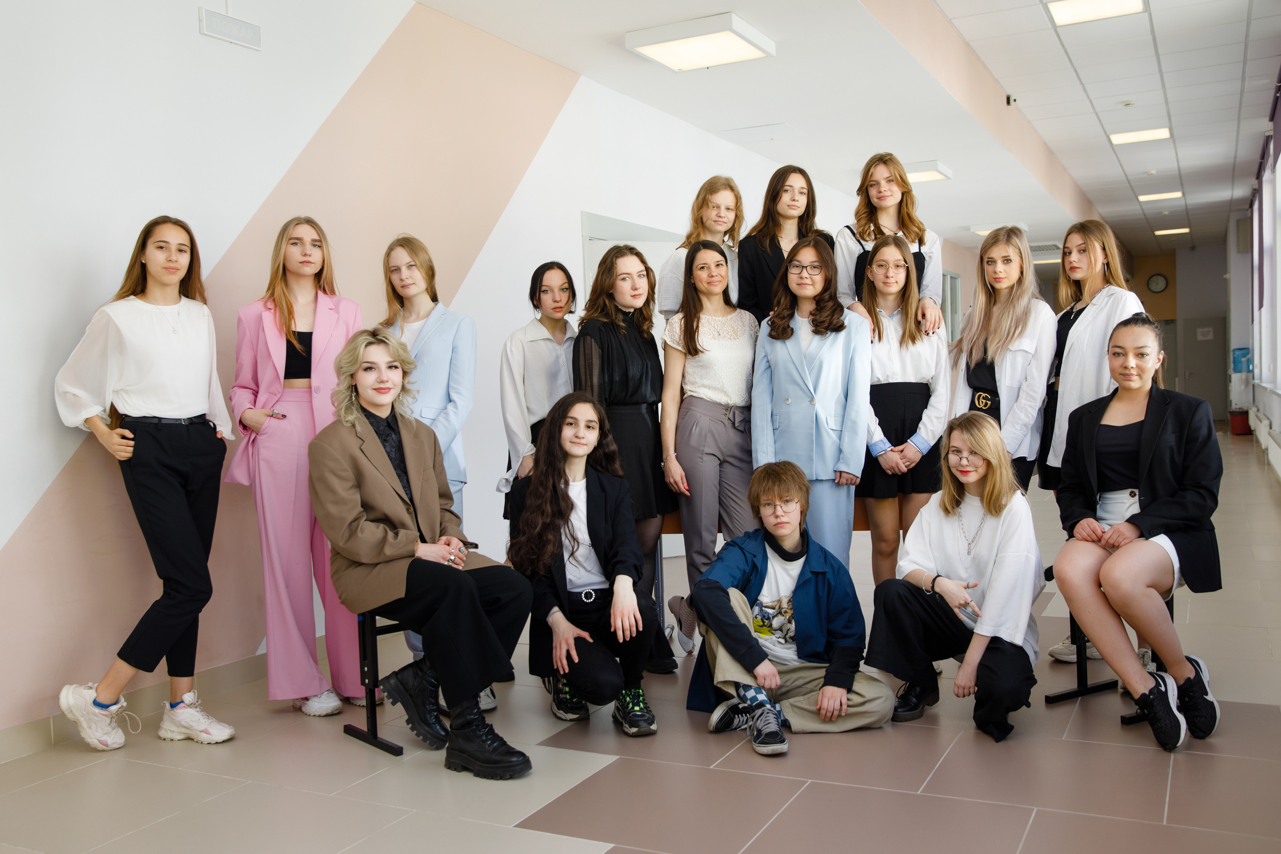 Школа 1409 9 б ВЫПУСК 2021. Выпускные альбомы в Москве FOTOVMESTE