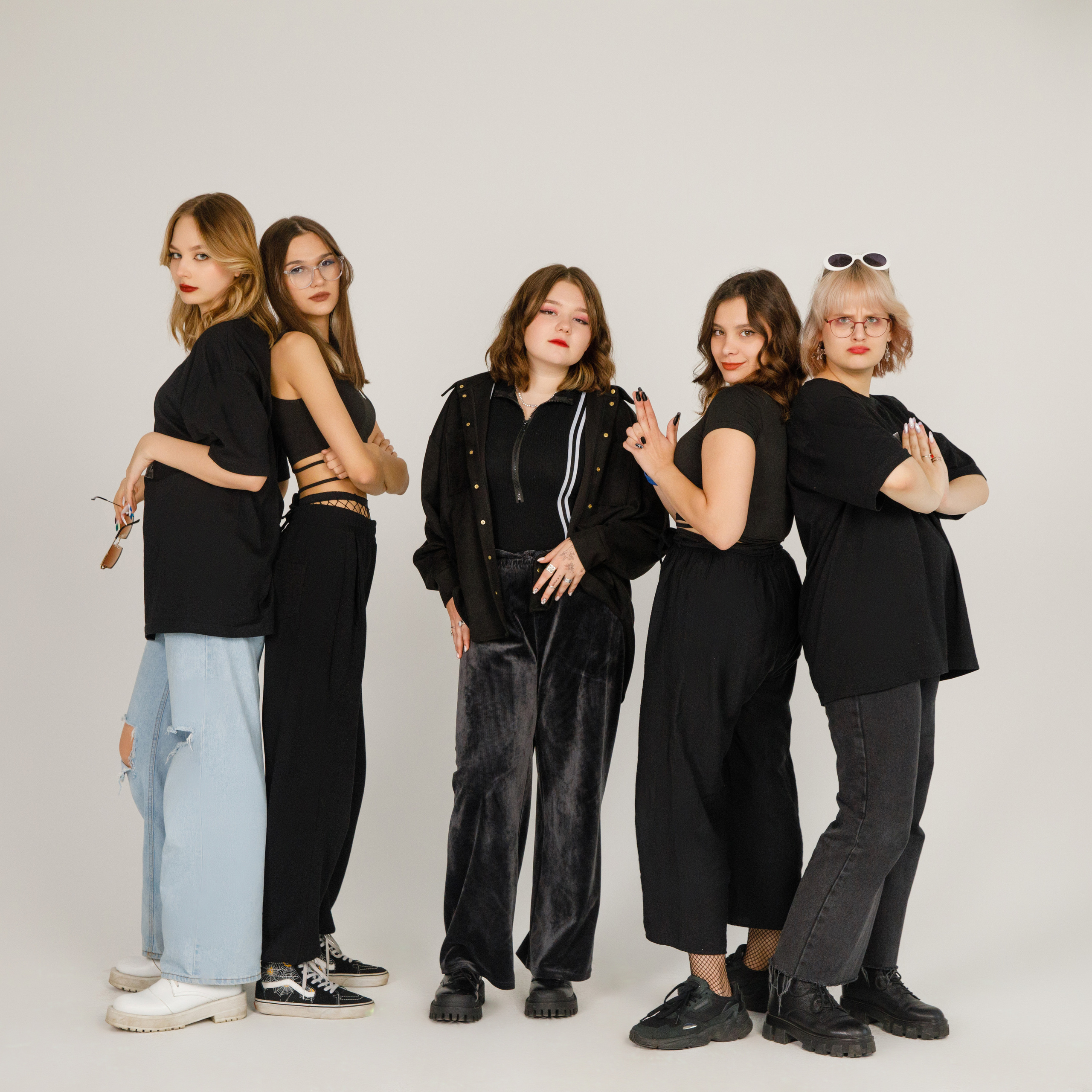 11 Г М ШКОЛА 1601. Выпускные альбомы в Москве FOTOVMESTE