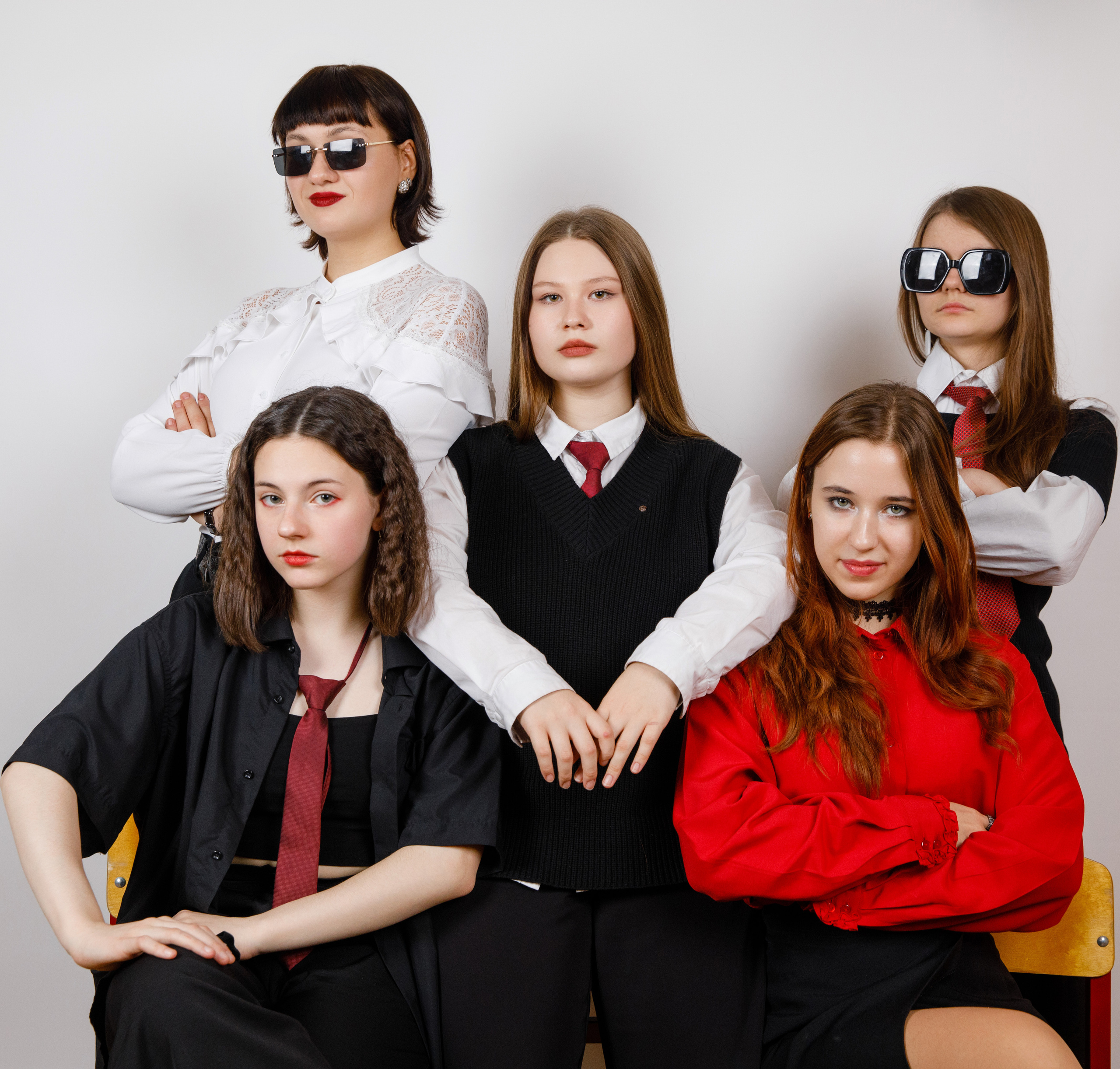 9 н школа 1288. Выпускные альбомы в Москве FOTOVMESTE