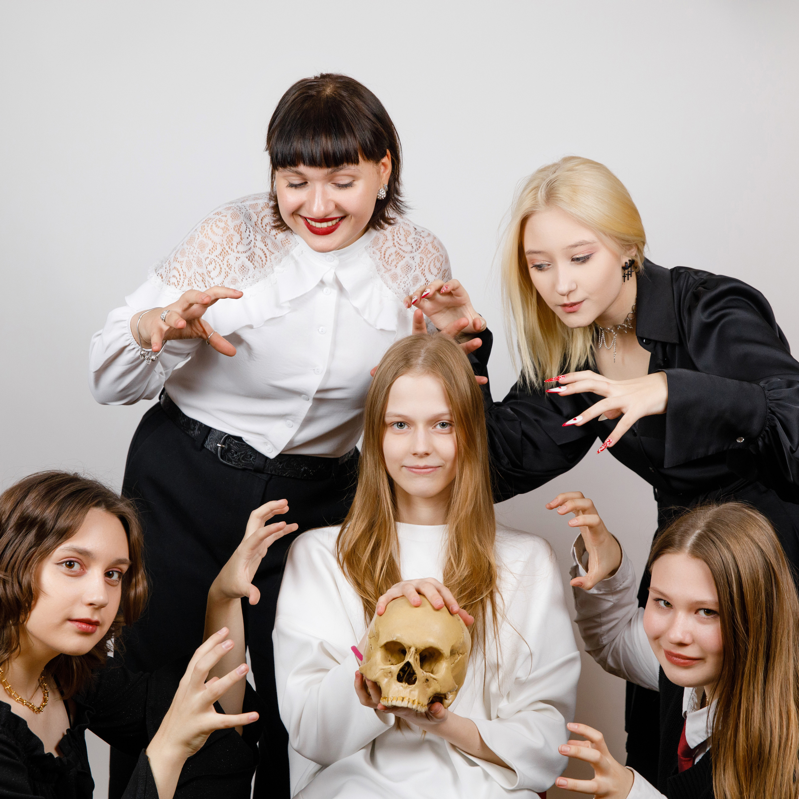 9 н школа 1288. Выпускные альбомы в Москве FOTOVMESTE