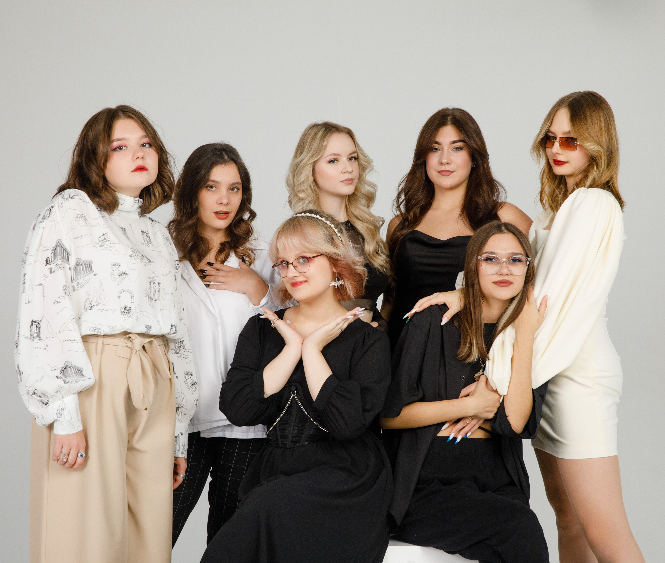 11 Г М ШКОЛА 1601. Выпускные альбомы в Москве FOTOVMESTE