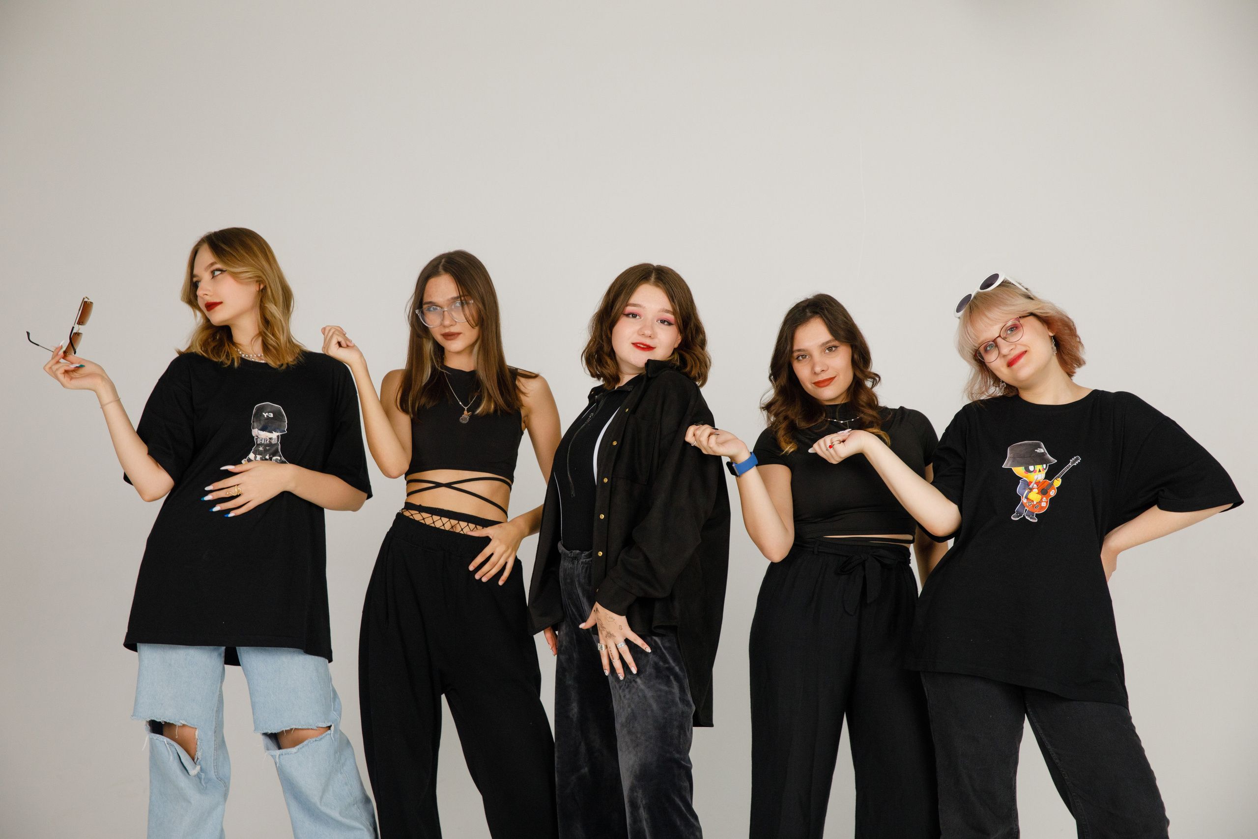 11 Г М ШКОЛА 1601. Выпускные альбомы в Москве FOTOVMESTE