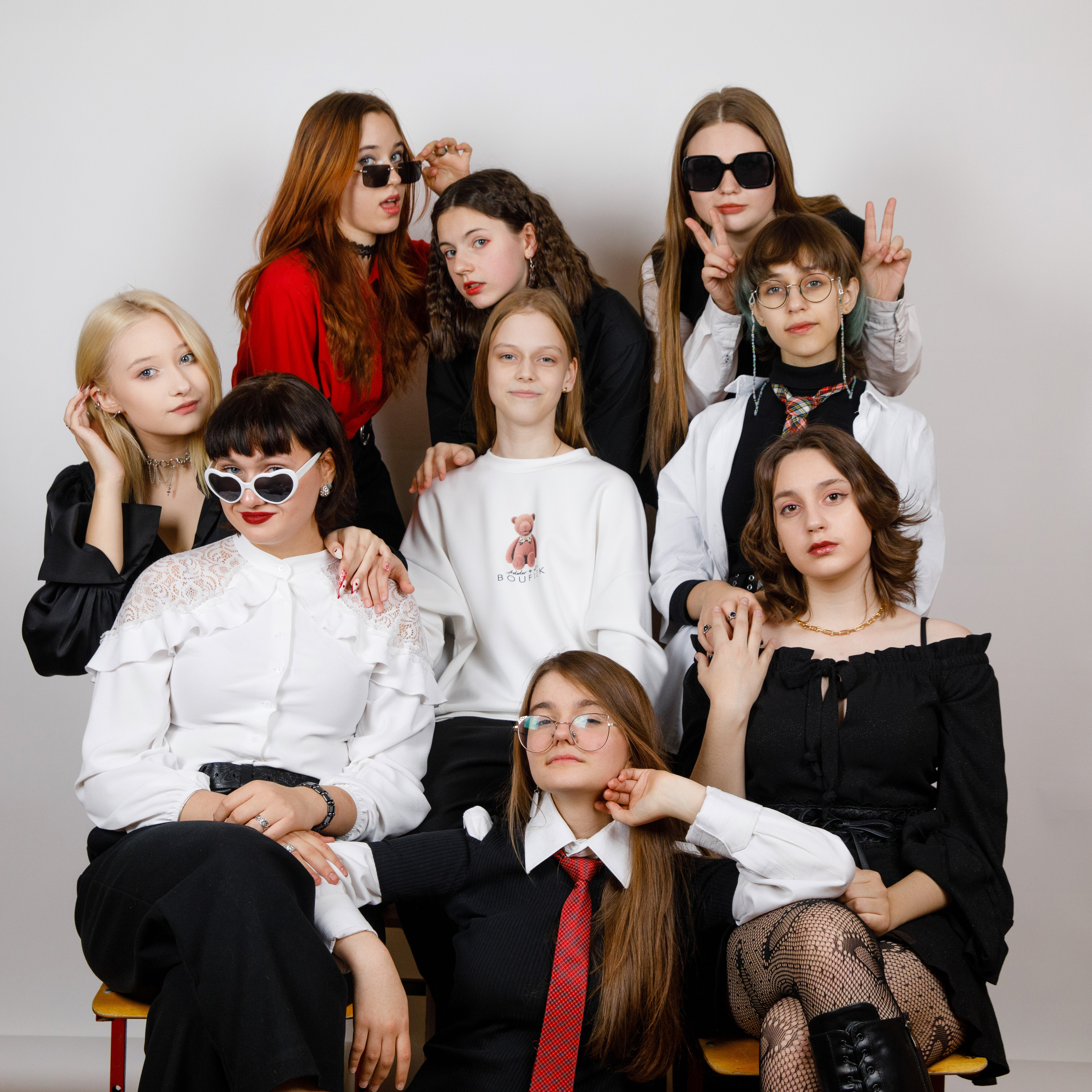 9 н школа 1288. Выпускные альбомы в Москве FOTOVMESTE