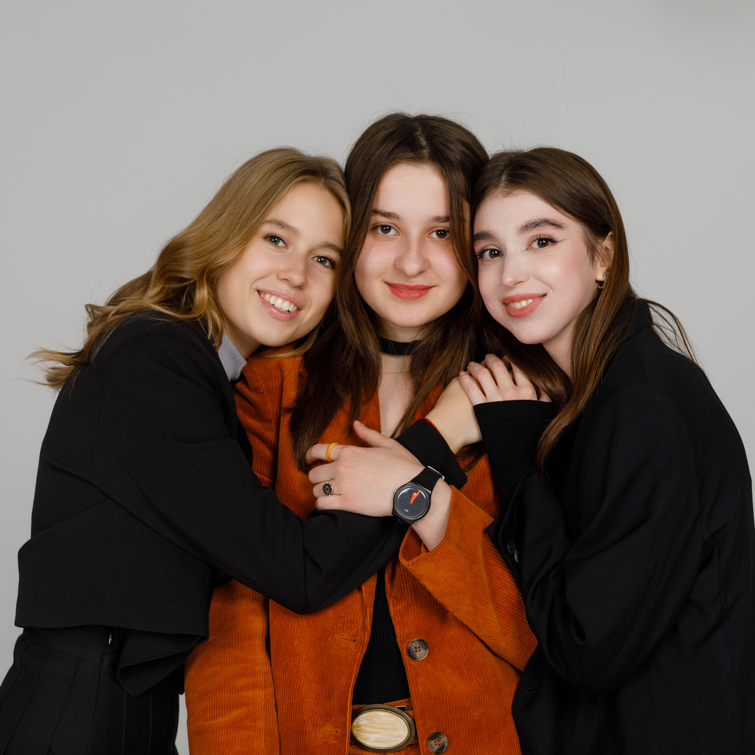 11 Г М ШКОЛА 1601. Выпускные альбомы в Москве FOTOVMESTE