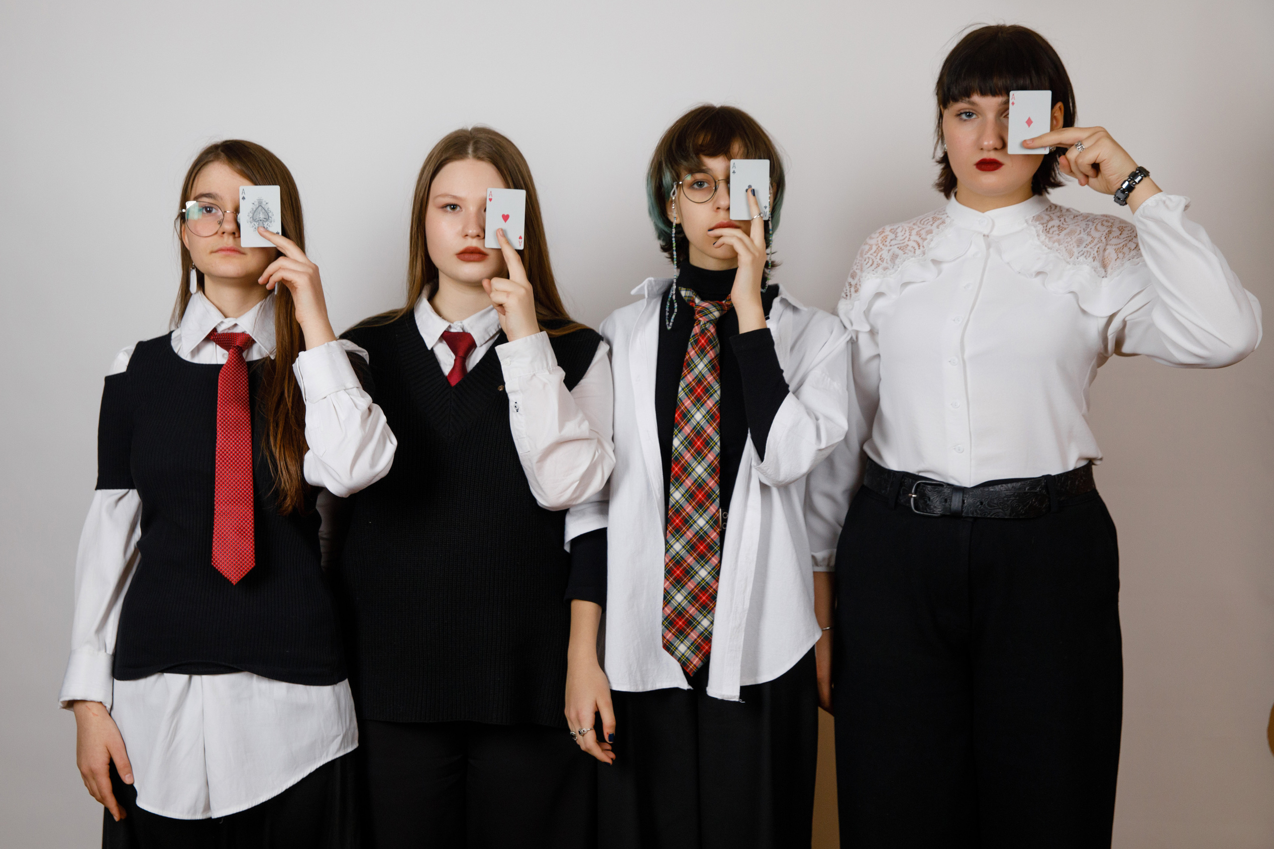 9 н школа 1288. Выпускные альбомы в Москве FOTOVMESTE