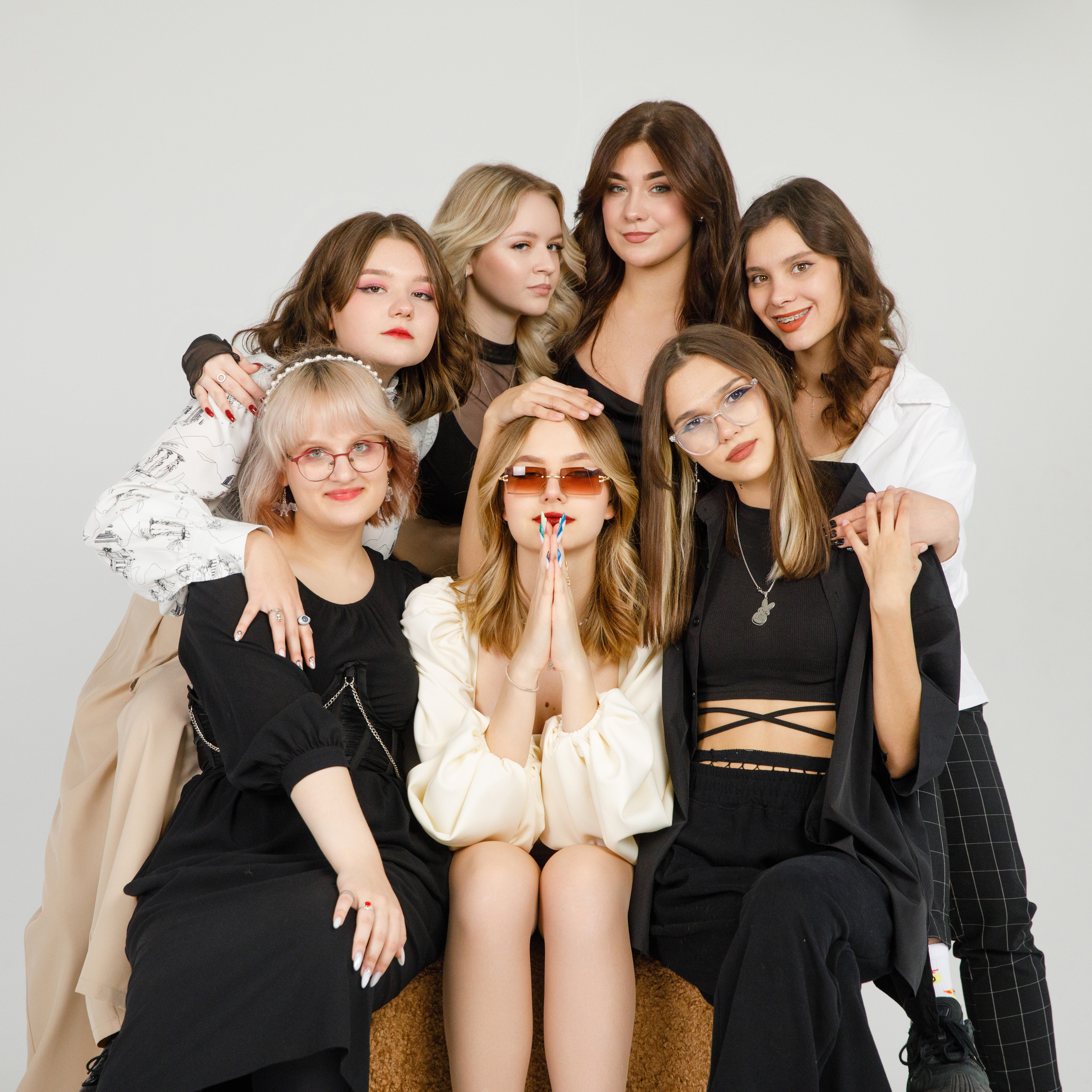 11 Г М ШКОЛА 1601. Выпускные альбомы в Москве FOTOVMESTE