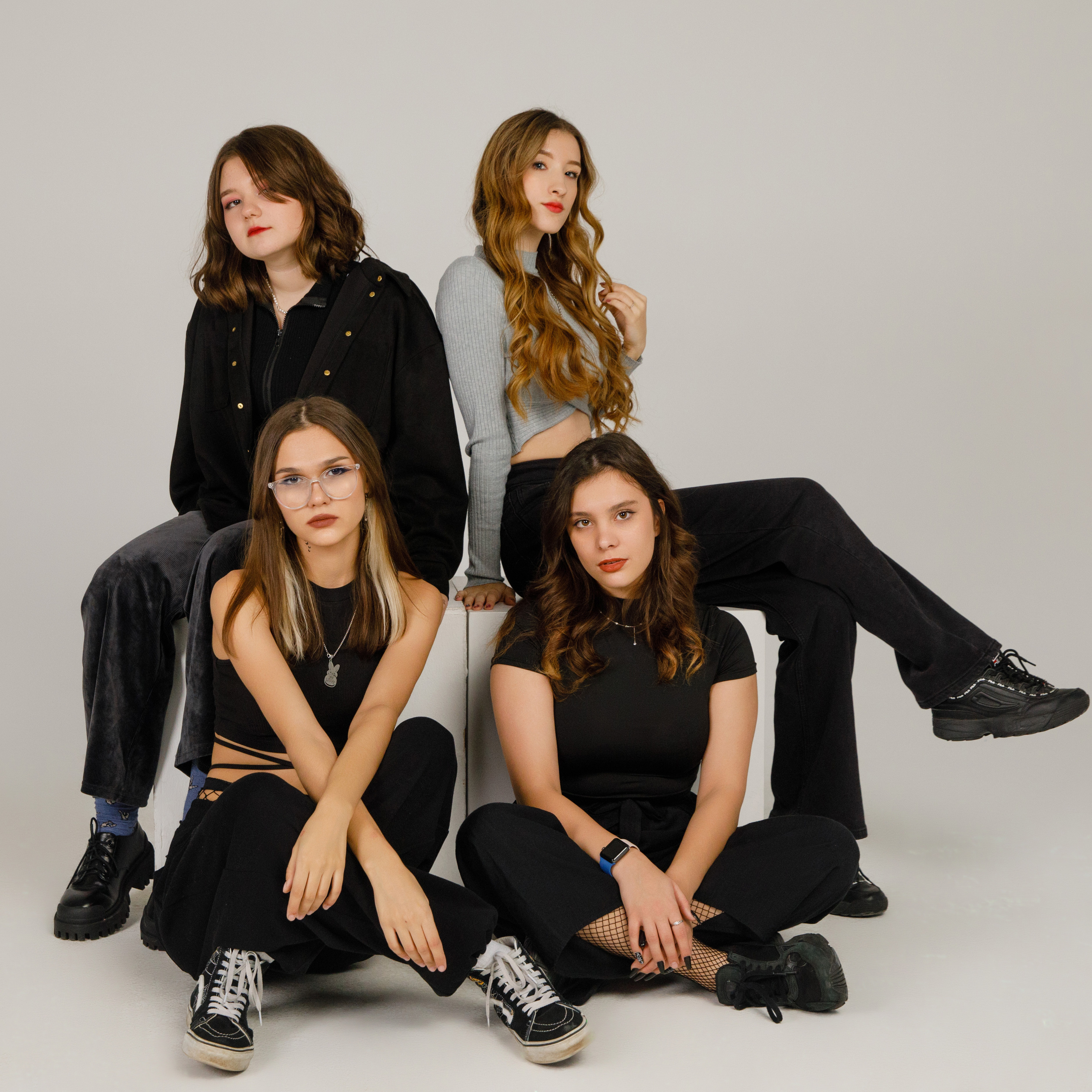 11 Г М ШКОЛА 1601. Выпускные альбомы в Москве FOTOVMESTE