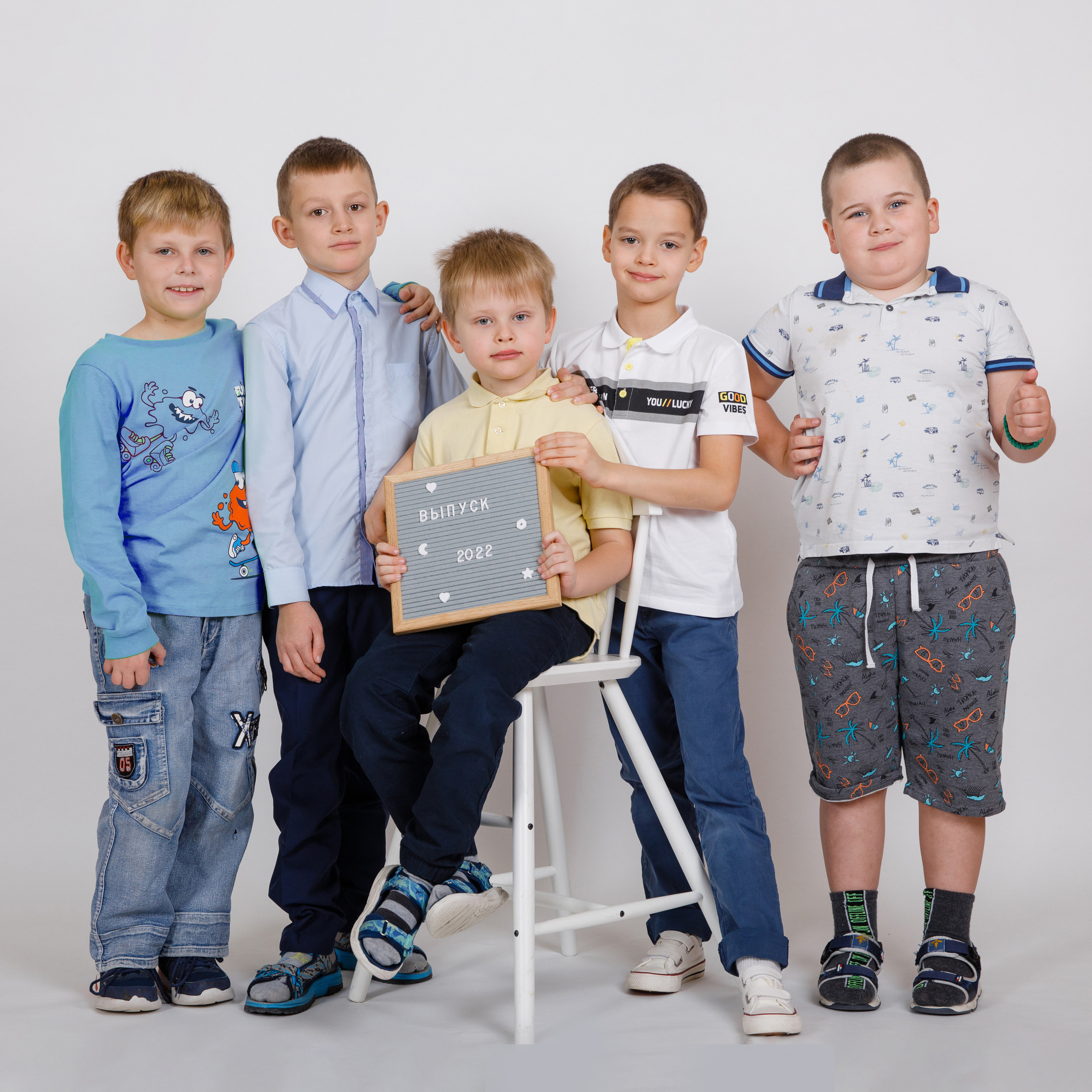 ГРУППОВЫЕ ФОТОГРАФИИ. Выпускные альбомы в Москве FOTOVMESTE