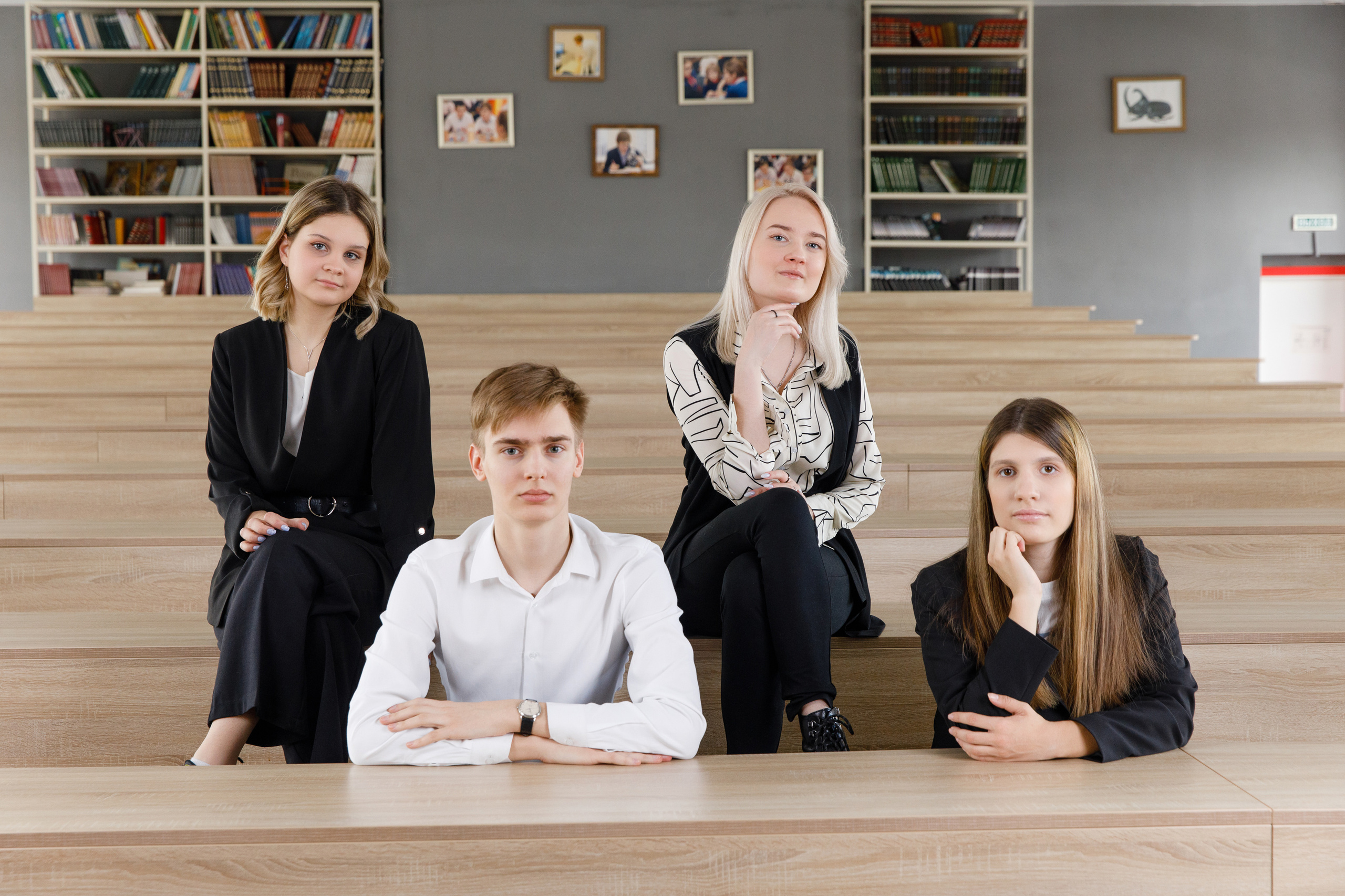 11 Д курчатовская школа Выпуск 2022. Выпускные альбомы в Москве FOTOVMESTE