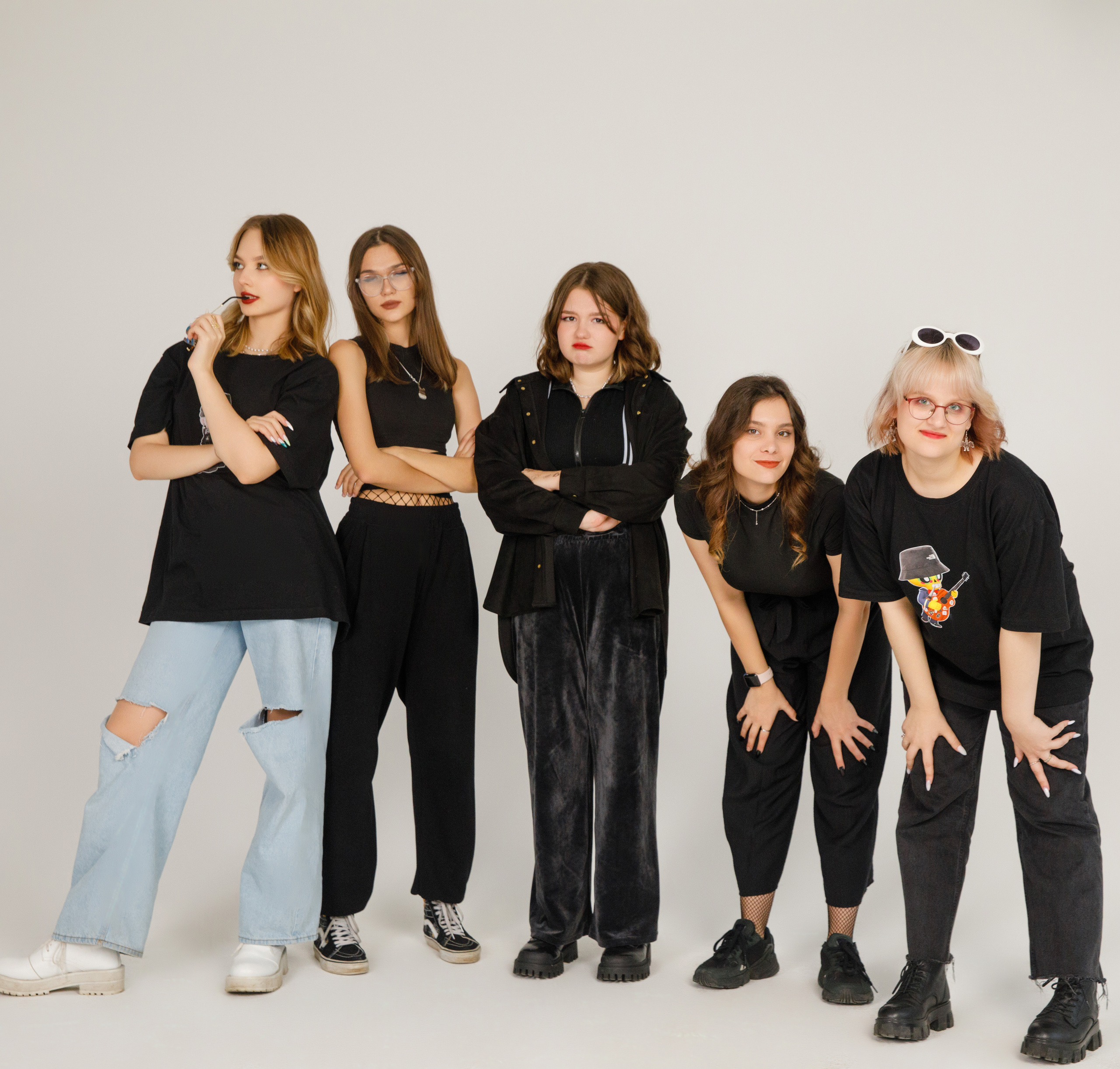 11 Г М ШКОЛА 1601. Выпускные альбомы в Москве FOTOVMESTE