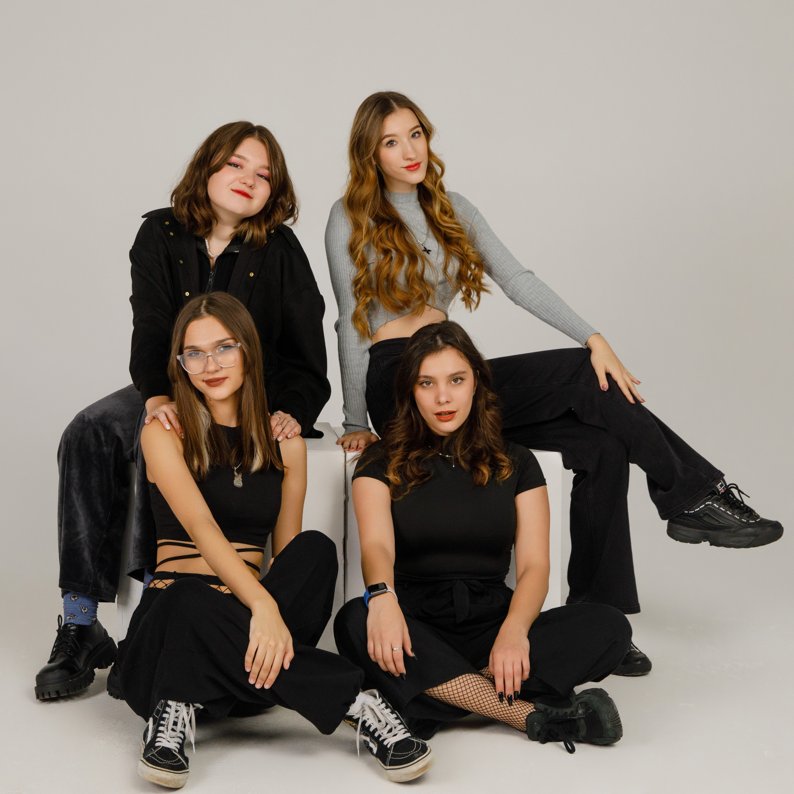 11 Г М ШКОЛА 1601. Выпускные альбомы в Москве FOTOVMESTE