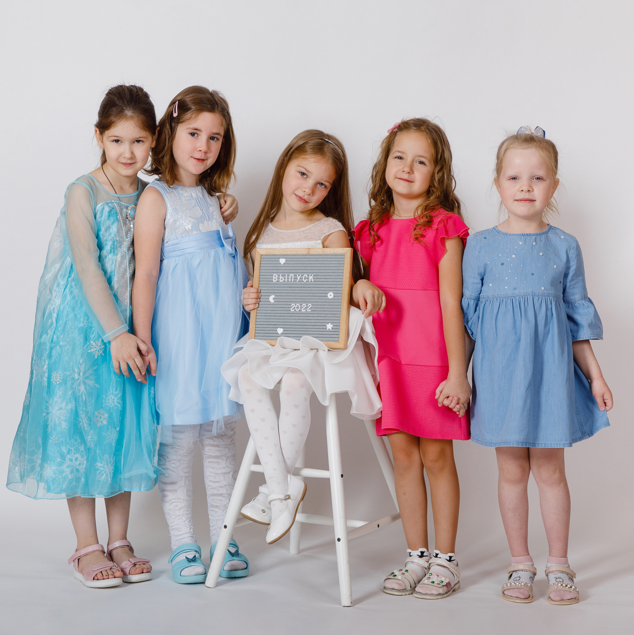 ГРУППОВЫЕ ФОТОГРАФИИ. Выпускные альбомы в Москве FOTOVMESTE