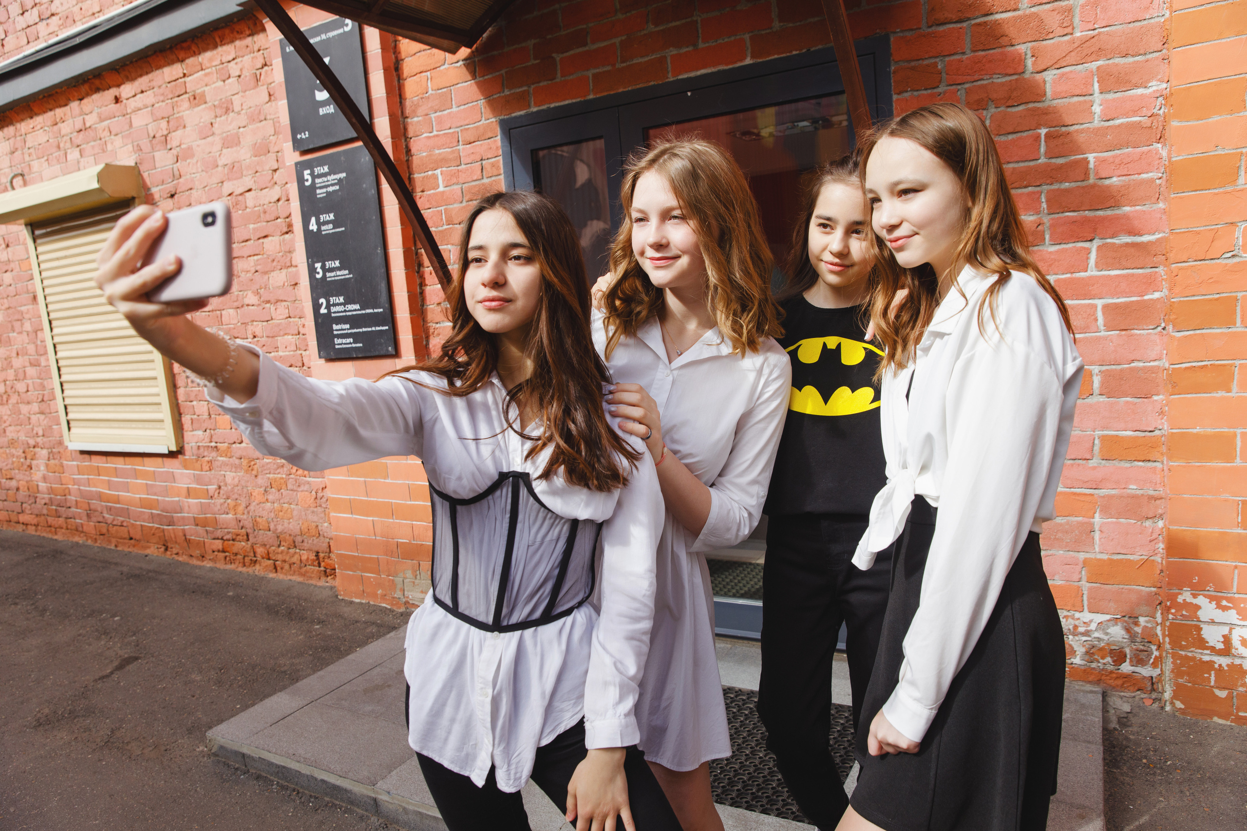 ФОТОСЕССИЯ НА ДИЗАЙН ЗАВОДЕ. Выпускные альбомы в Москве FOTOVMESTE