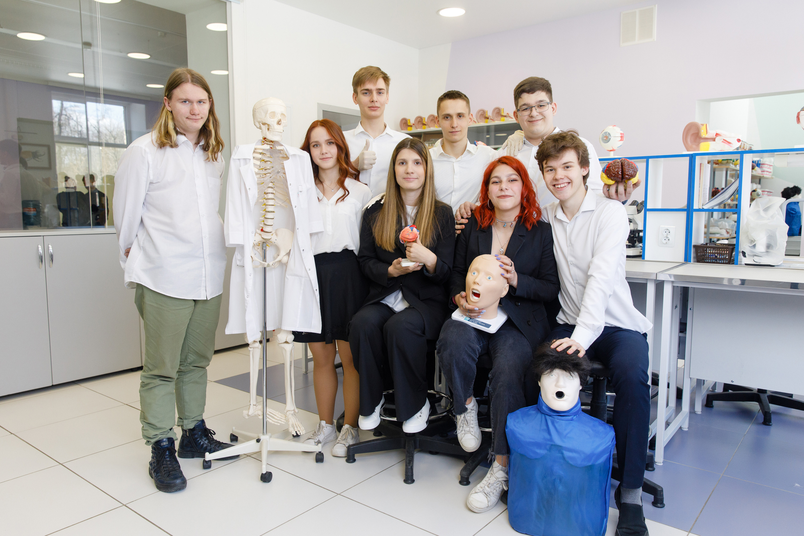 11 Д курчатовская школа Выпуск 2022. Выпускные альбомы в Москве FOTOVMESTE