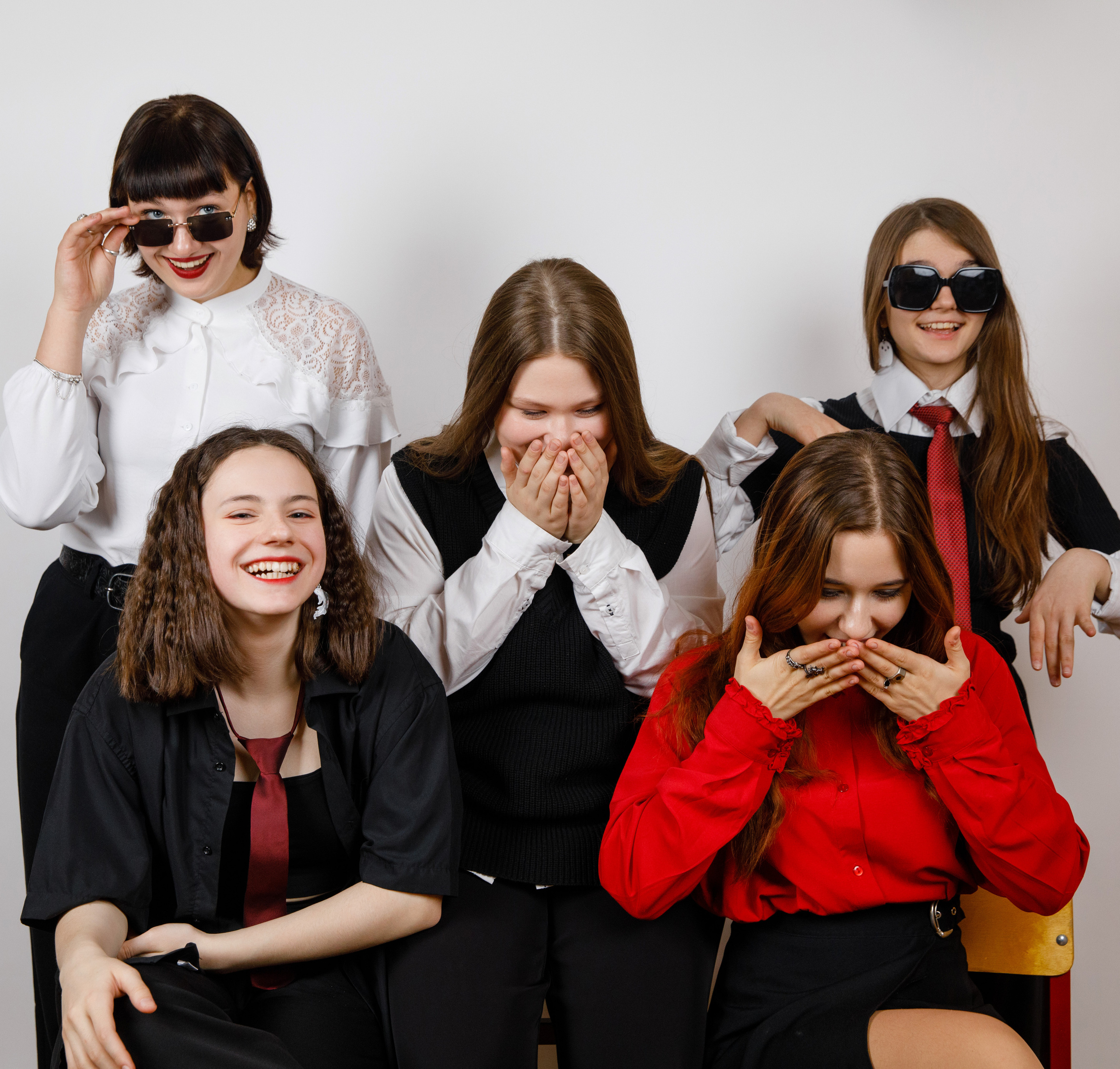 9 н школа 1288. Выпускные альбомы в Москве FOTOVMESTE