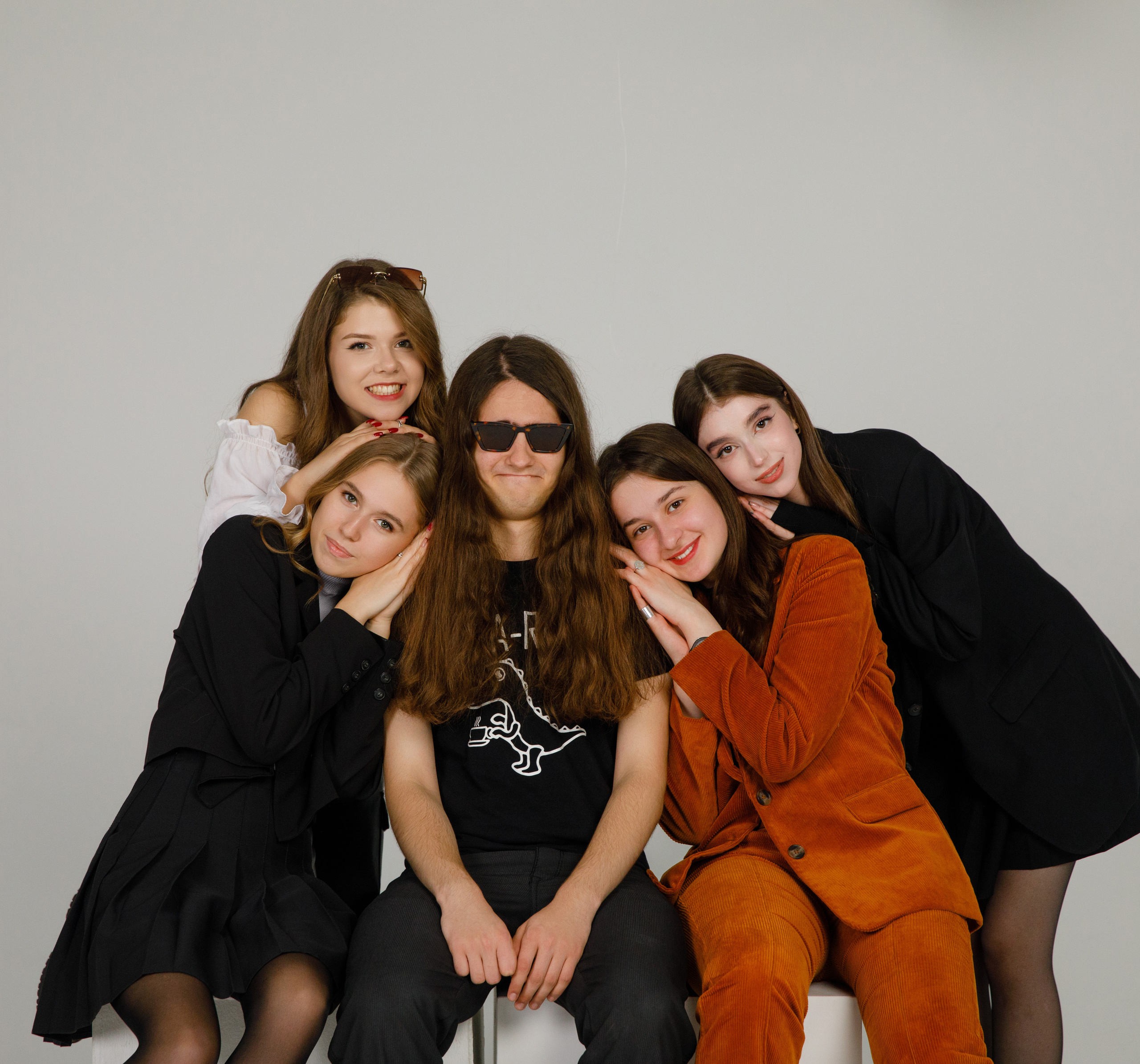 11 Г М ШКОЛА 1601. Выпускные альбомы в Москве FOTOVMESTE