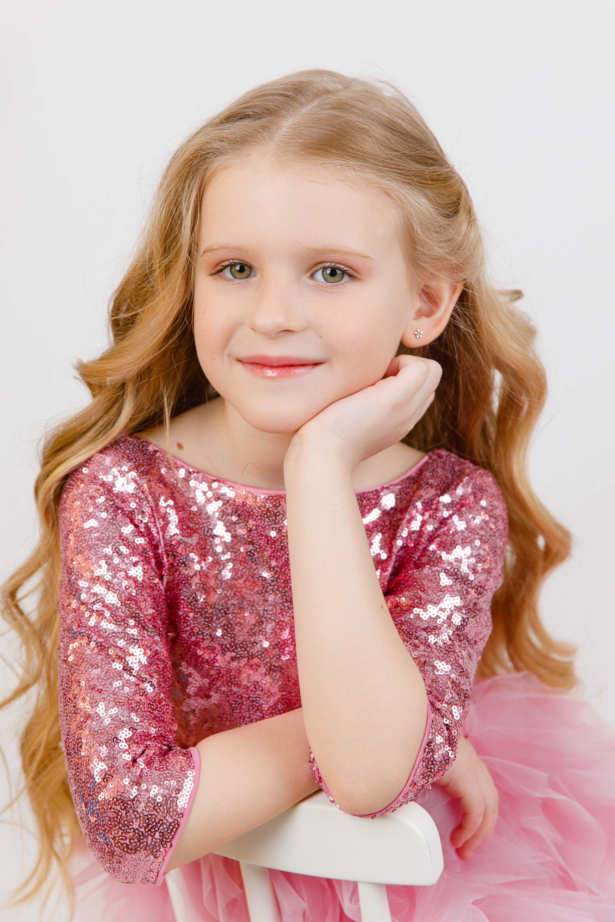 ПОРТРЕТЫ. Выпускные альбомы в Москве FOTOVMESTE