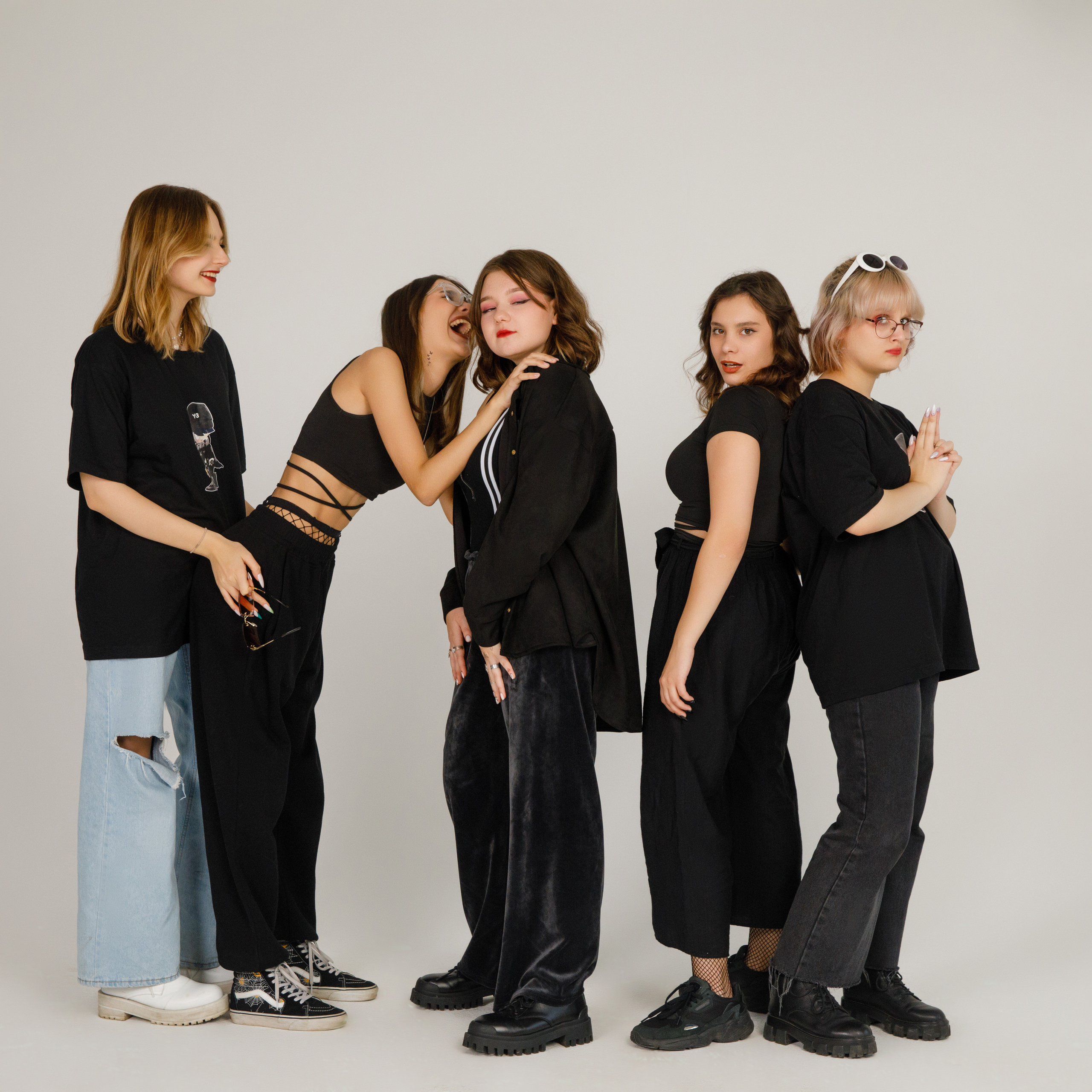 11 Г М ШКОЛА 1601. Выпускные альбомы в Москве FOTOVMESTE