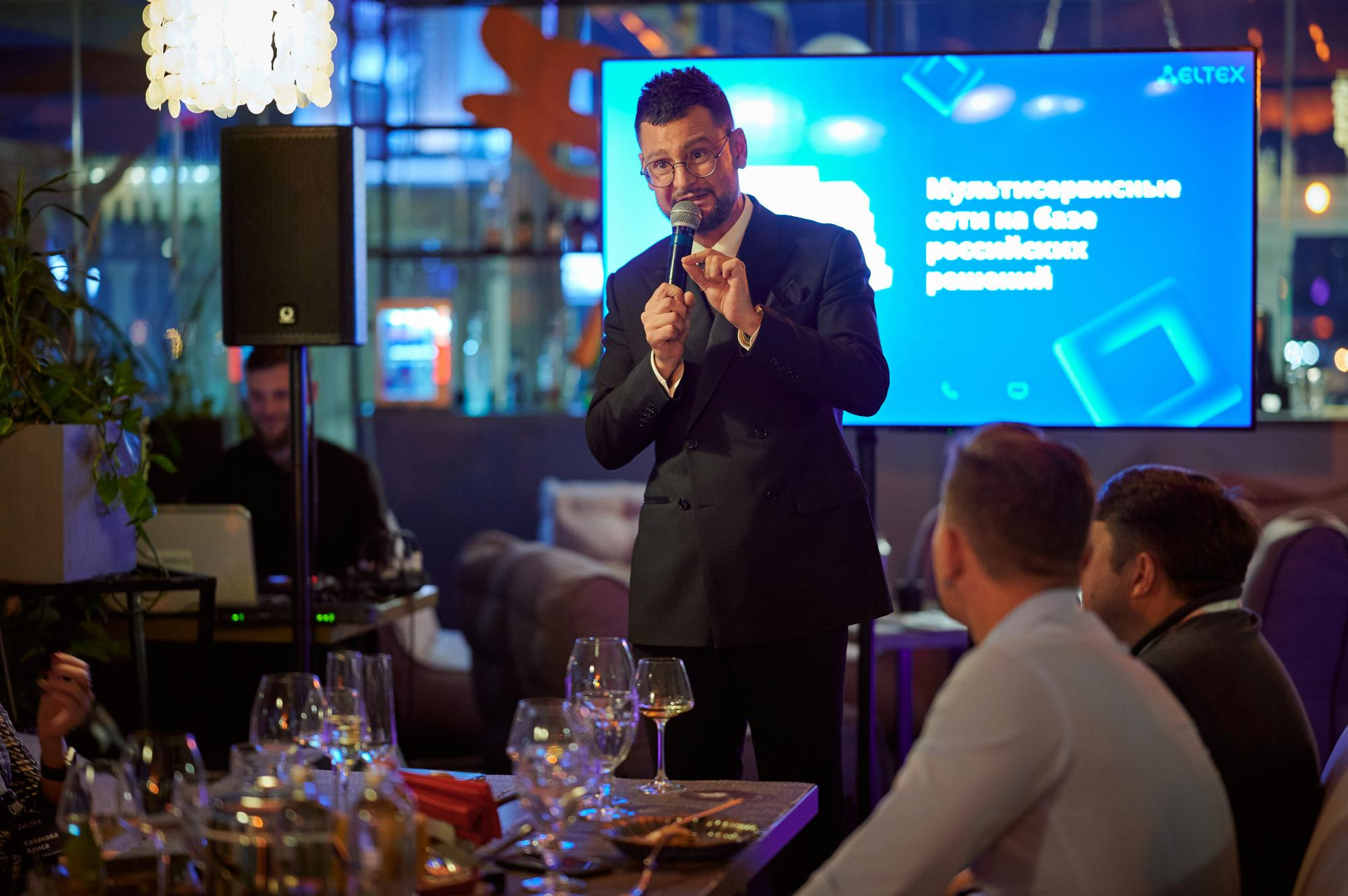 Бизнес ужин Eltex. Мезенцев Евгений фотограф