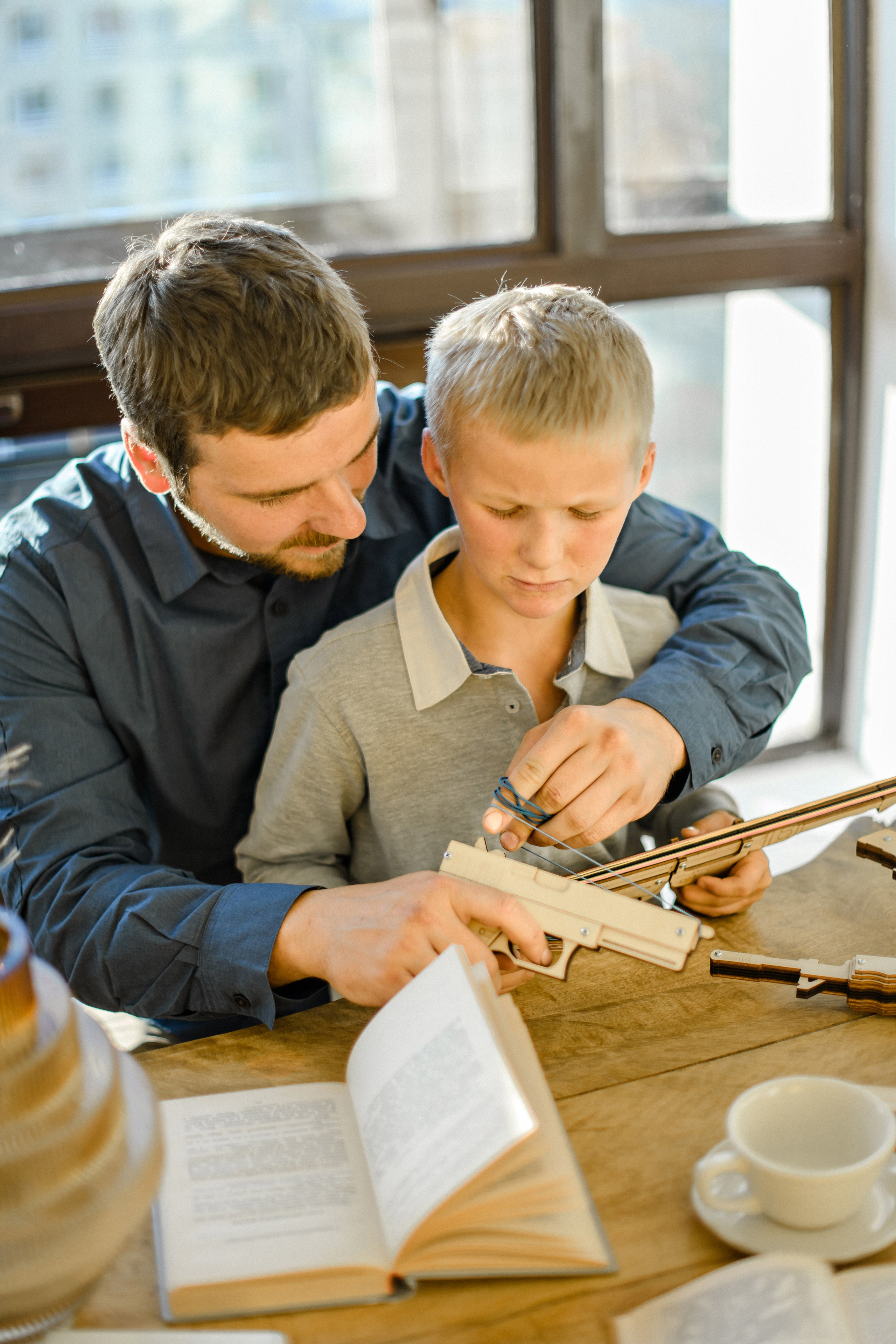 Магазин деревянных игрушек. Свадебный фотограф в Санкт-Петербурге София Шубик