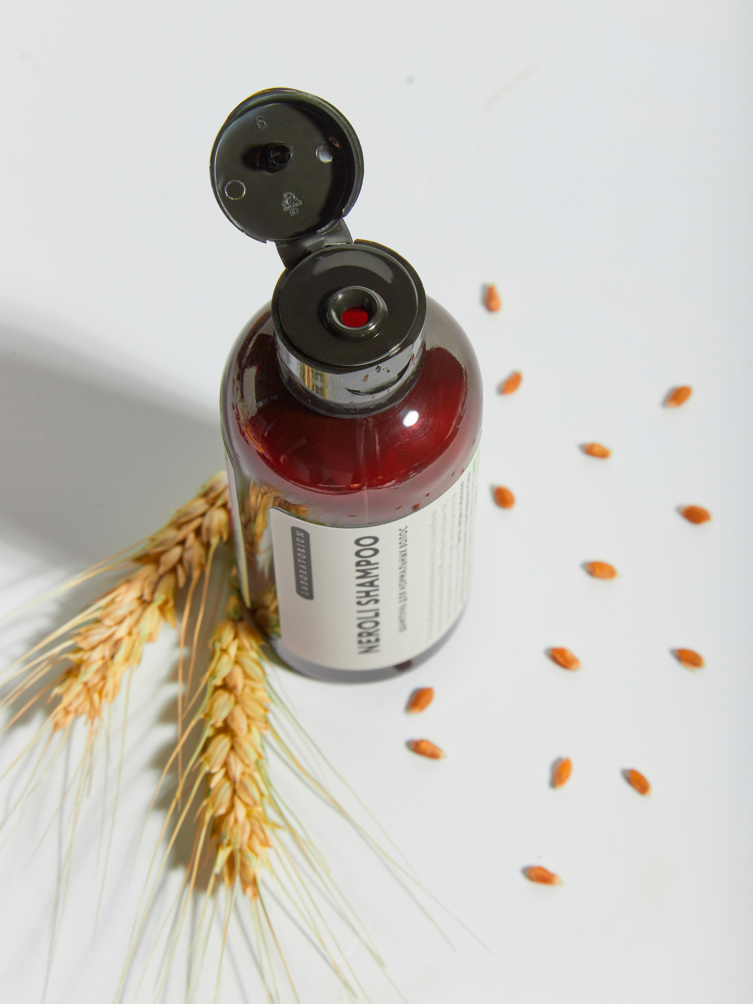 предметное фото средств для волос