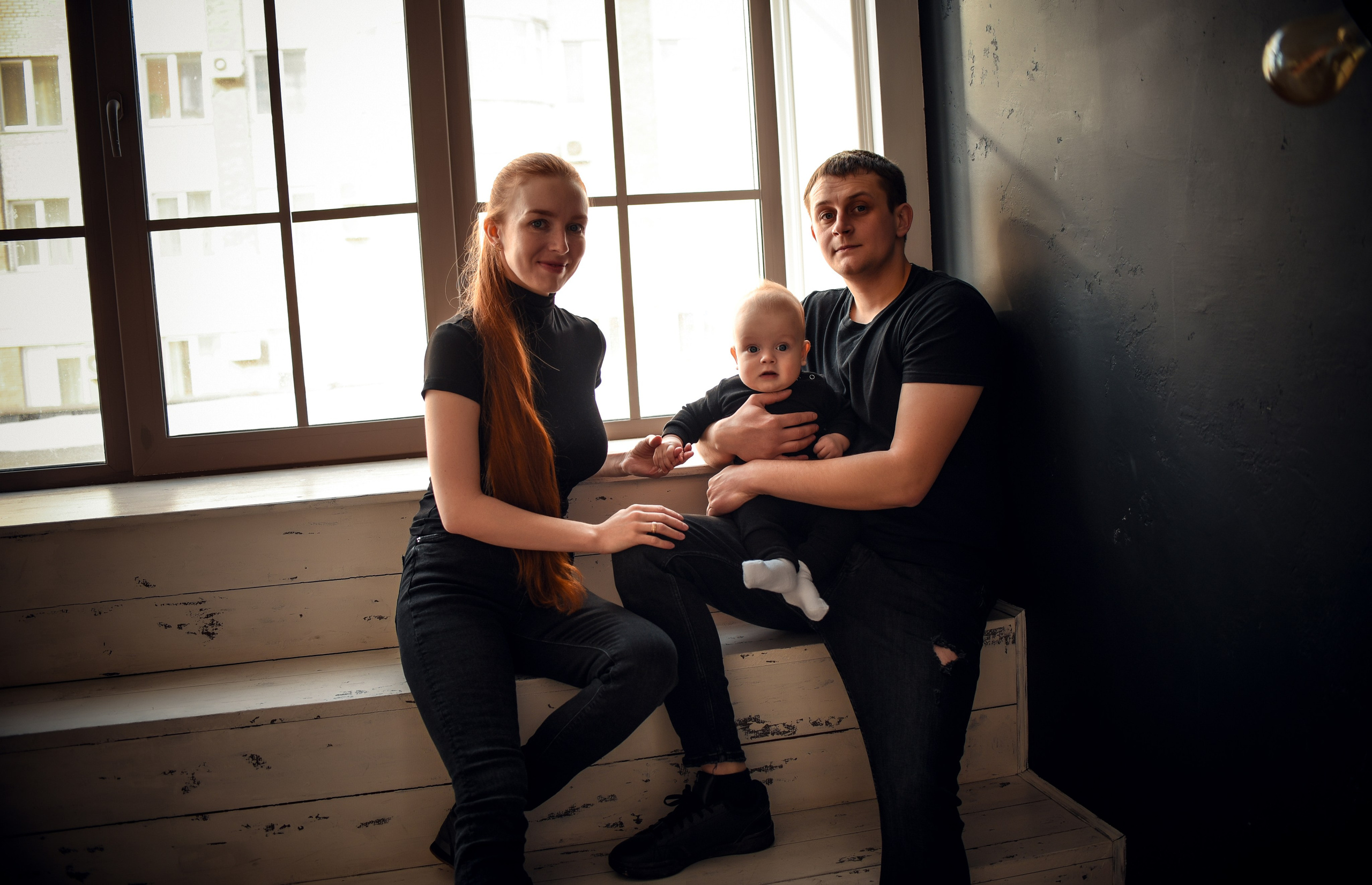 Семейная студийная фотосессия 3. Свадебный, семейный, детский, контент фотограф в Омске Максим Ильин