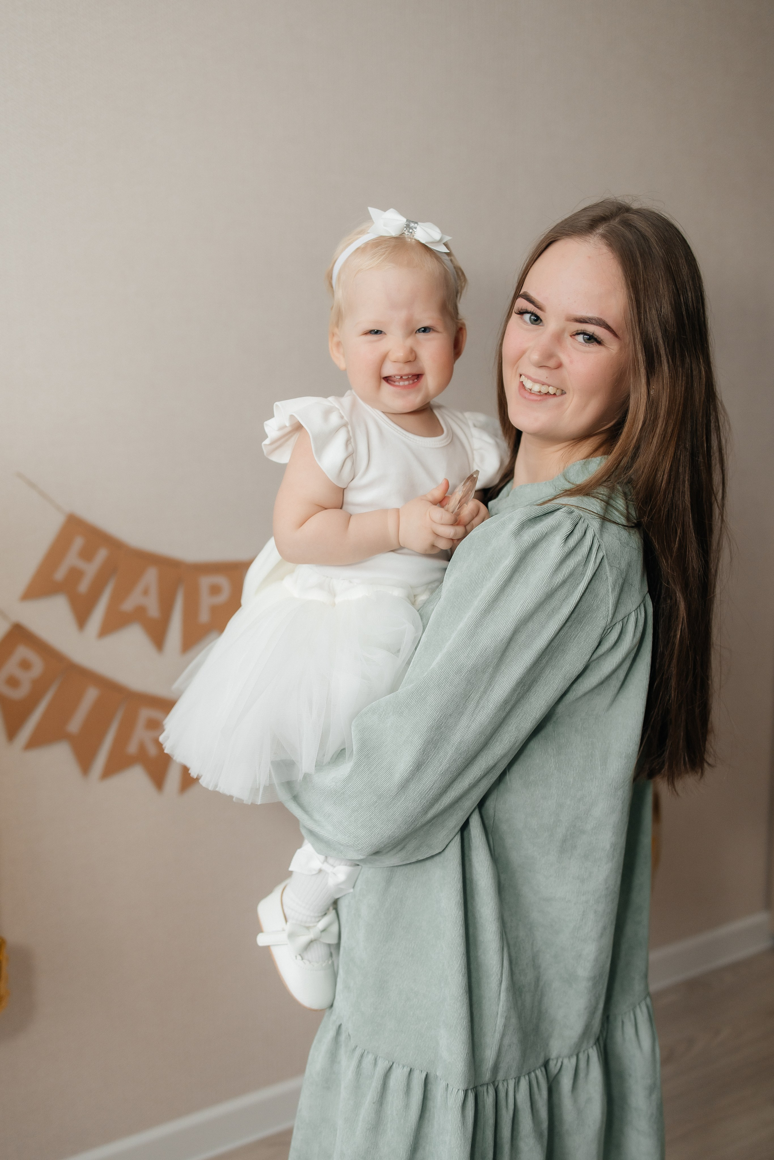 1 годик Еве (домашняя съемка). Профессиональный фотограф Кристина Искусных. Талдом- Москва