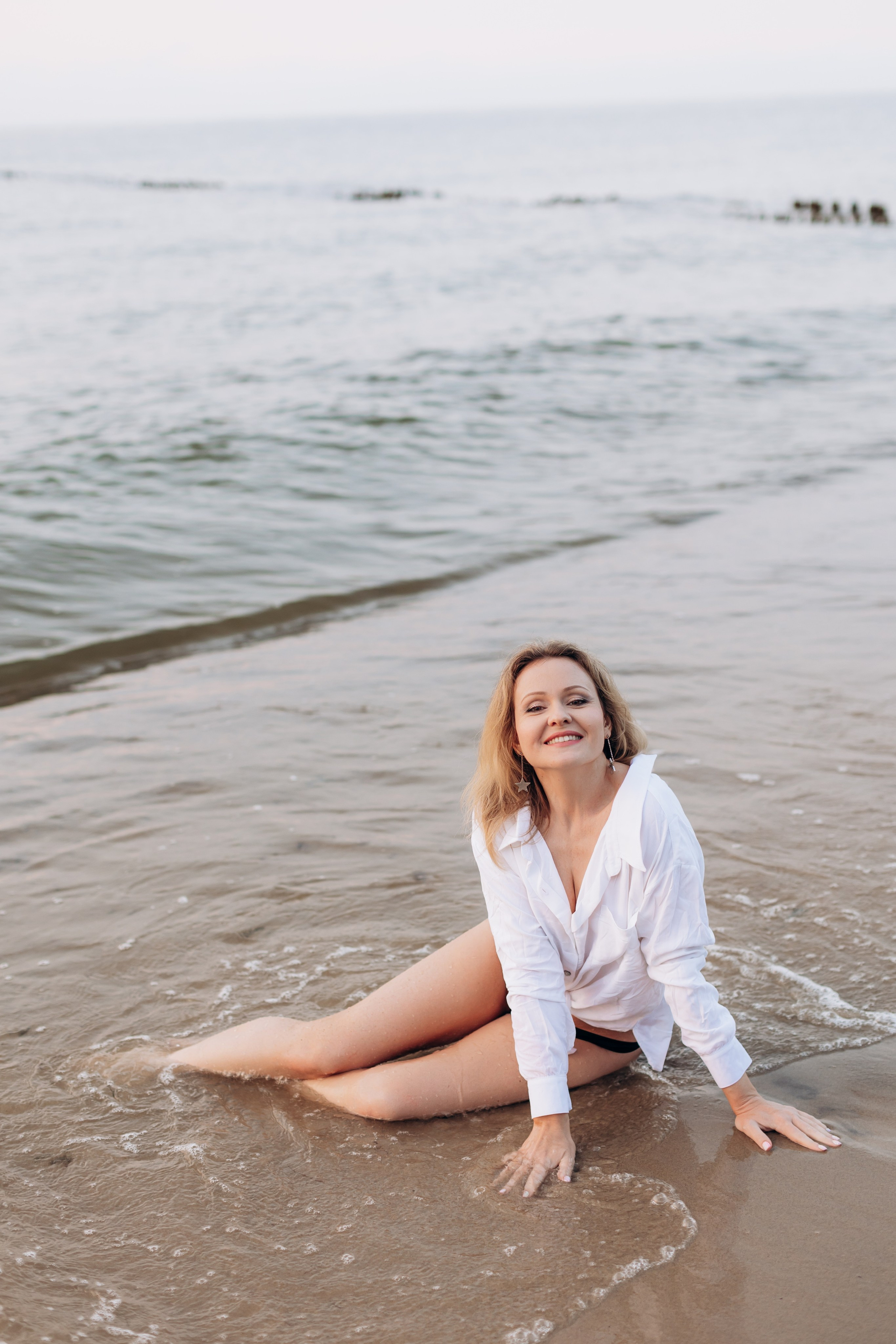 Подруги Отрадное море лето закат. Фотограф в Калининграде свадебная фотография, репортажная, фотосессии