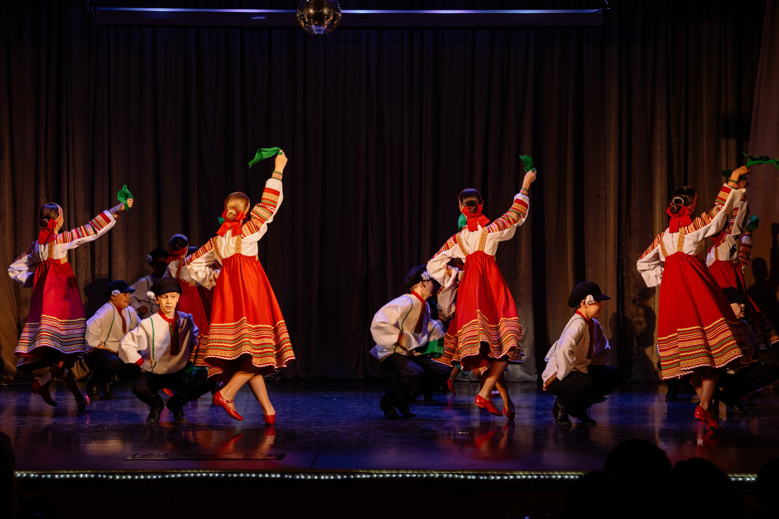 Сибирские узоры ДК Ефремова. Фотограф Юлия Мальцева