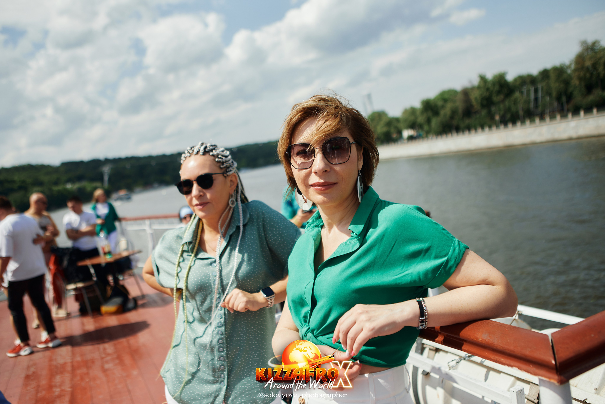 Boat party. Свадебный фотограф