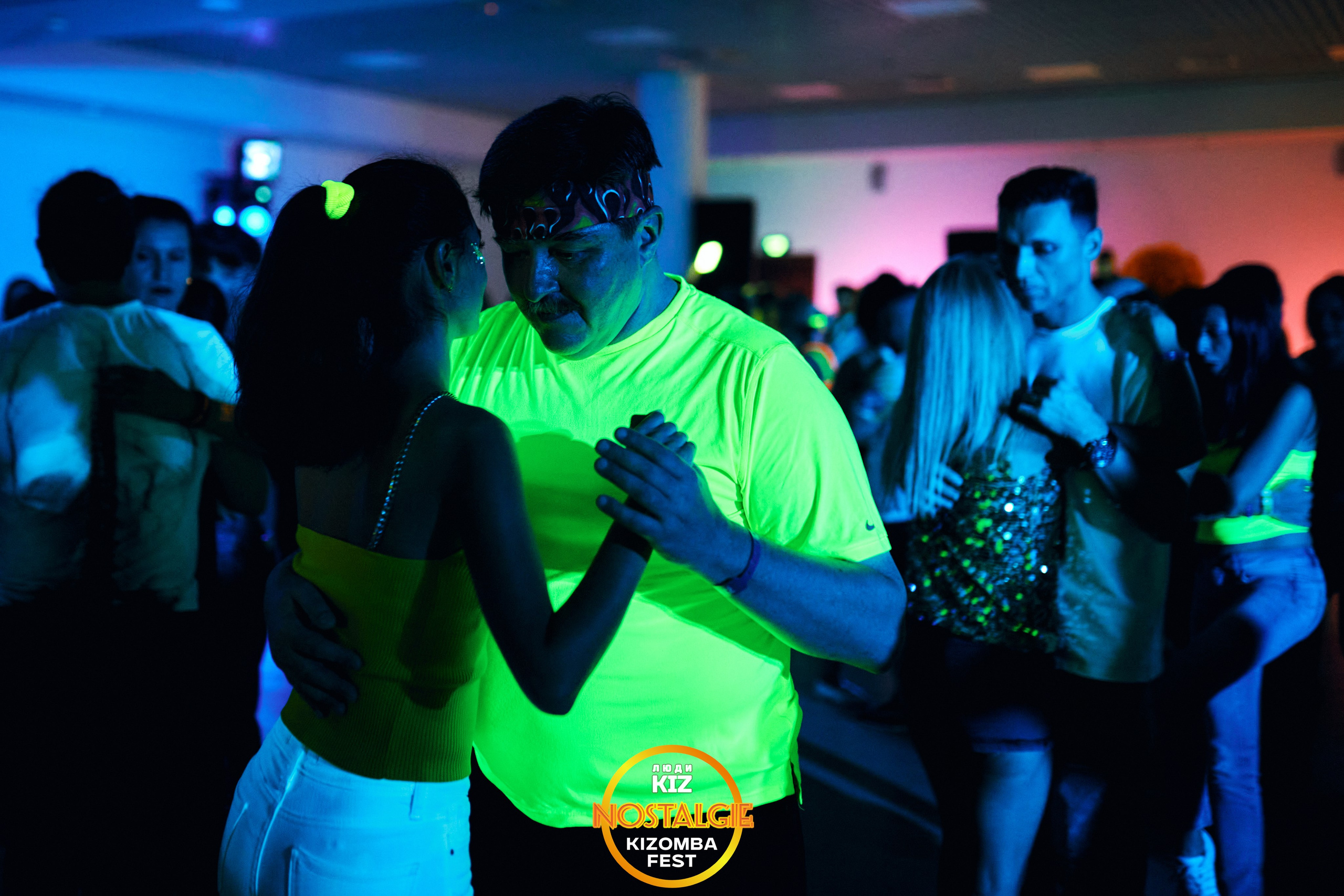 Neon party. Свадебный фотограф