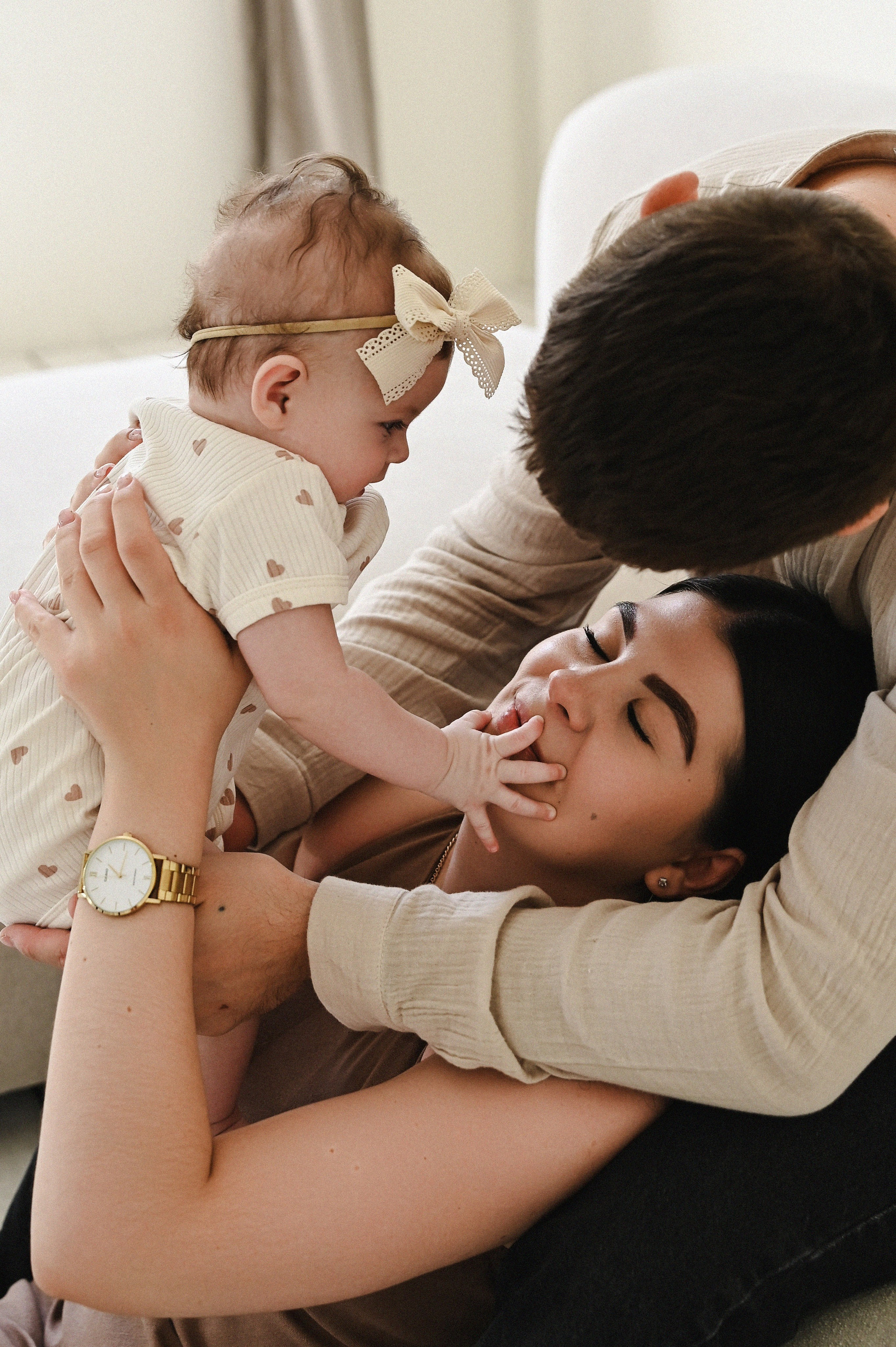 Семейная с маленькой Оливией. Фотограф Ярута Оксана / Ростов-на-Дону