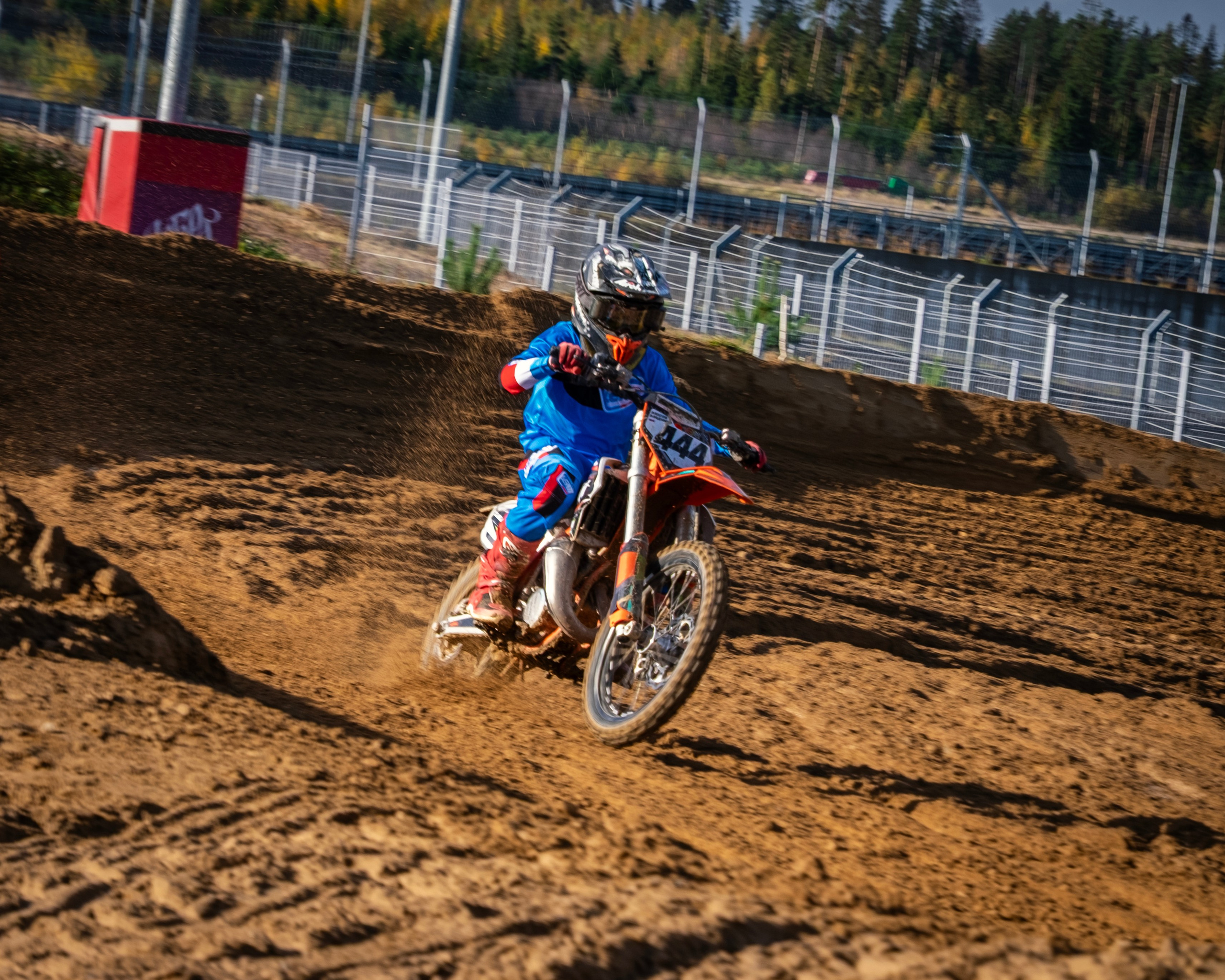 Мотокросс (Игора Драйв). Автомобильные фотографии и рисунки в Санкт-Петербурги Пашков Дмитрий